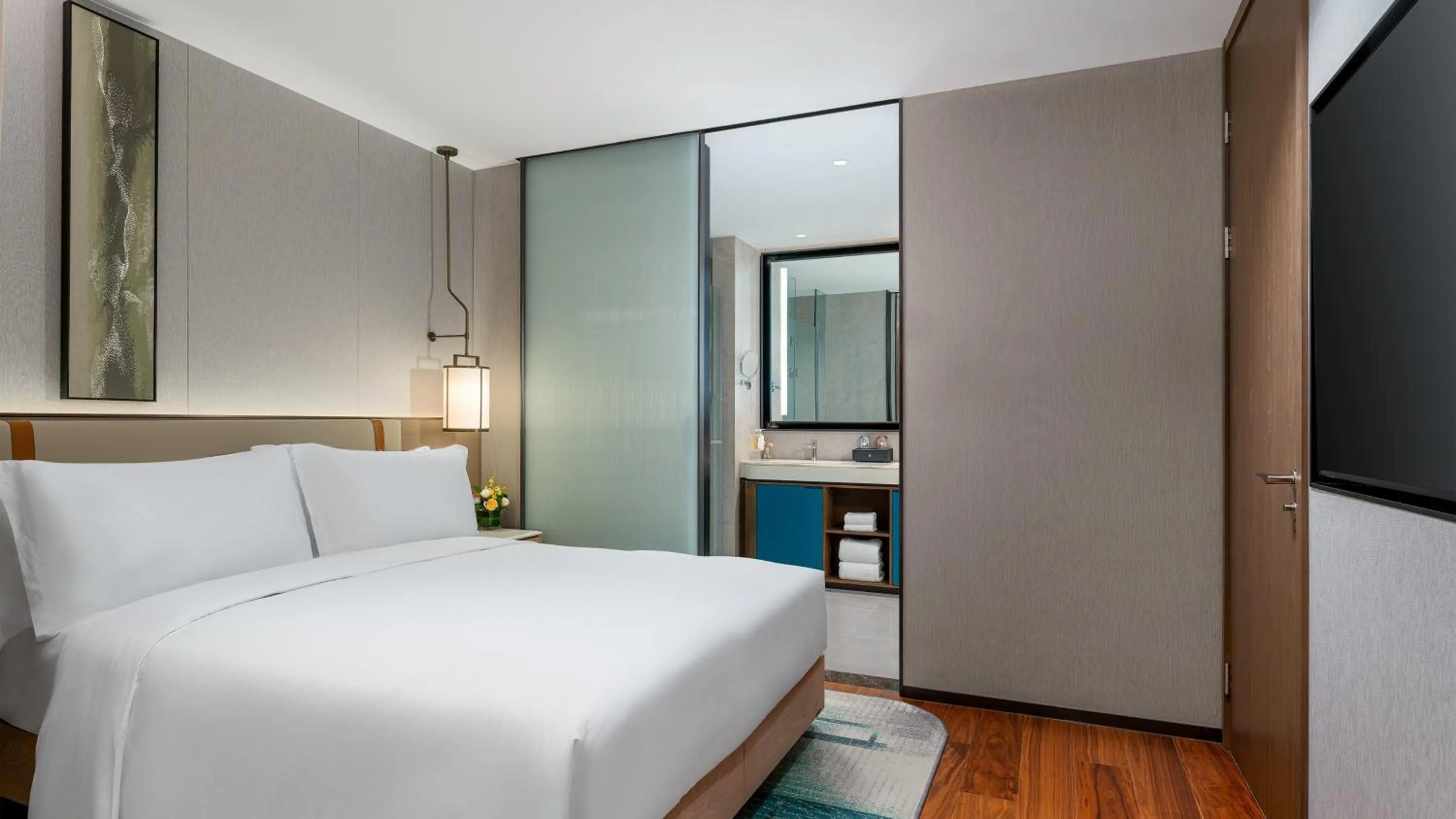 Photo of the whole room, Bed in Holiday Inn Xingtai Quancheng by IHG