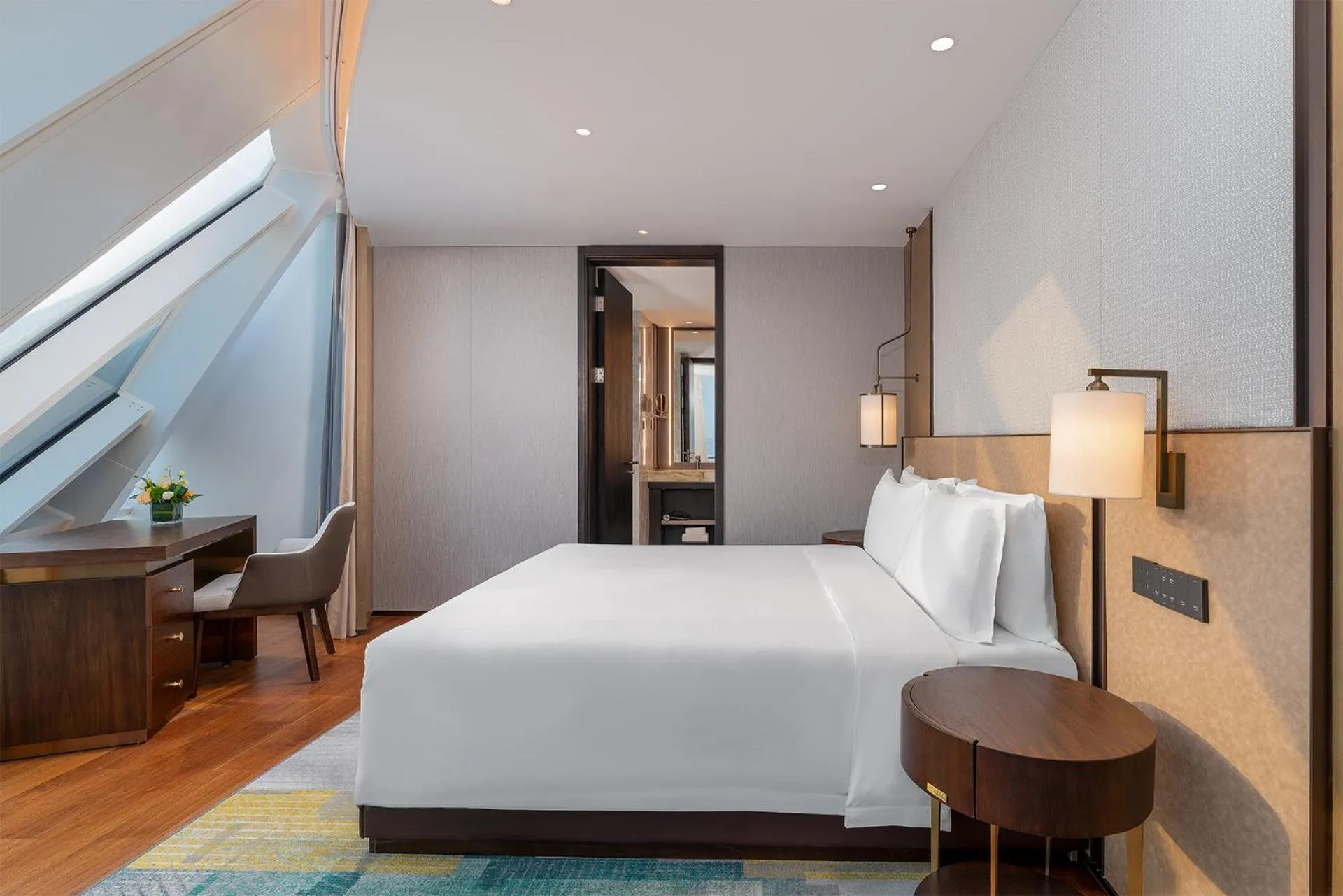 Bed in Holiday Inn Xingtai Quancheng by IHG