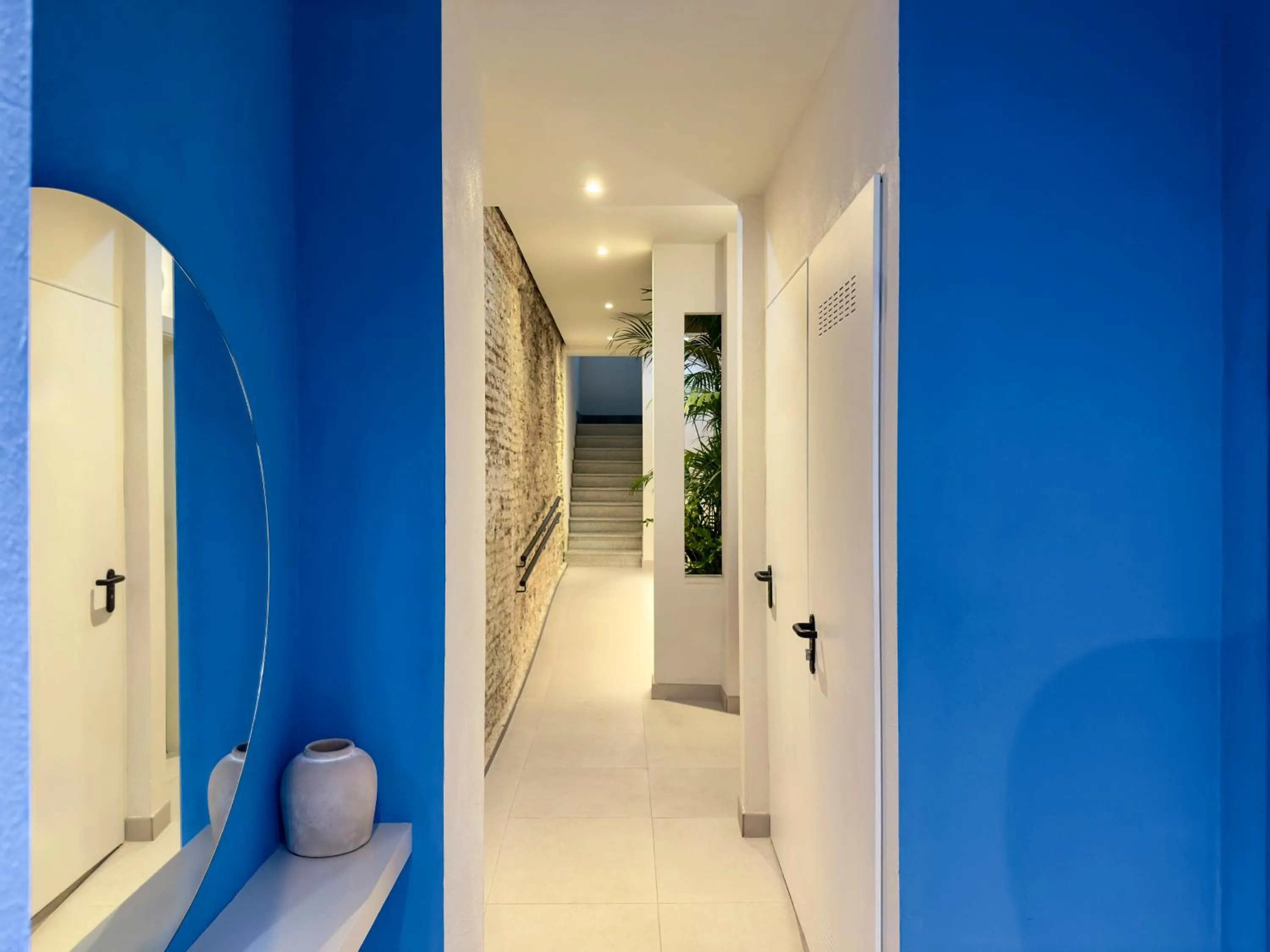 Facade/entrance in Coeo Frailes Design Apartments