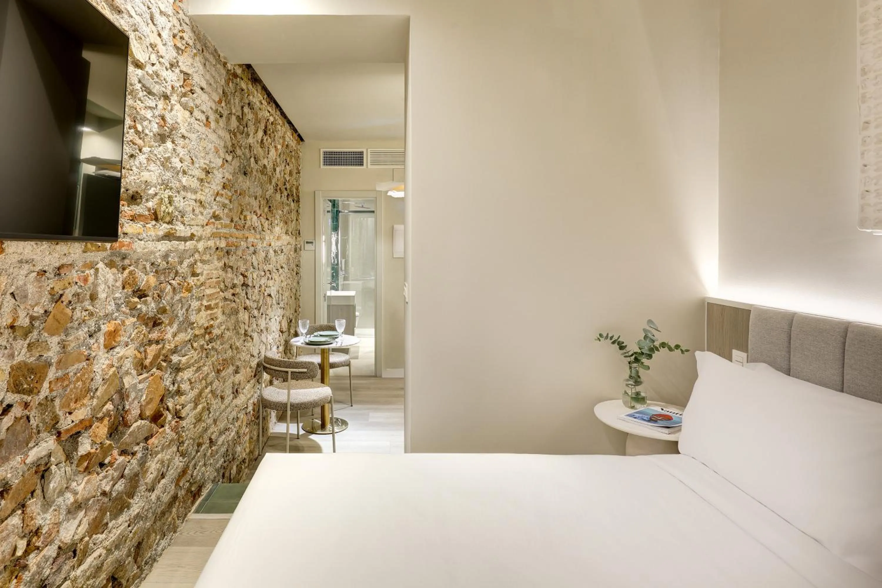 Bed in Coeo Frailes Design Apartments
