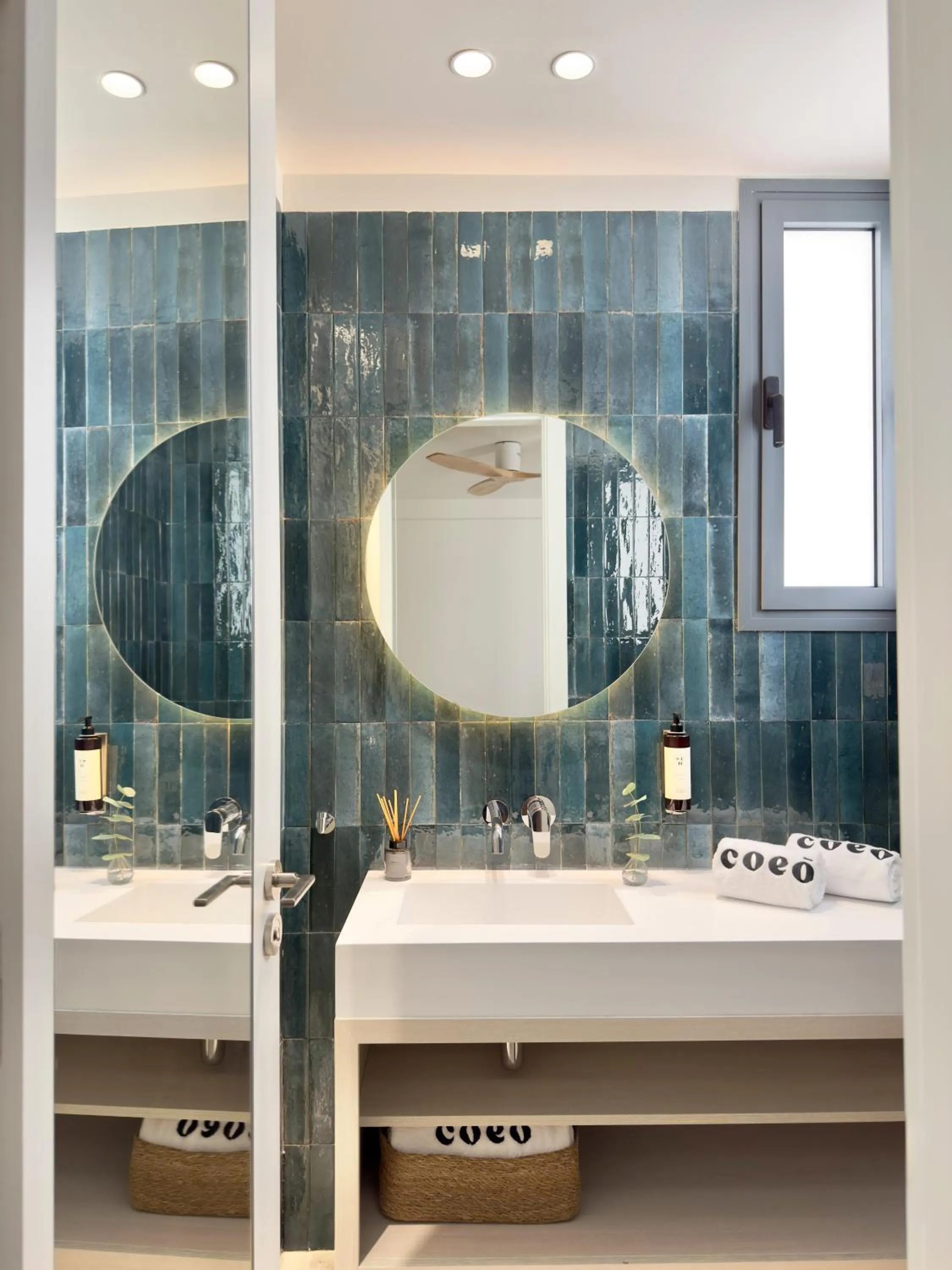 Bathroom in Coeo Frailes Design Apartments