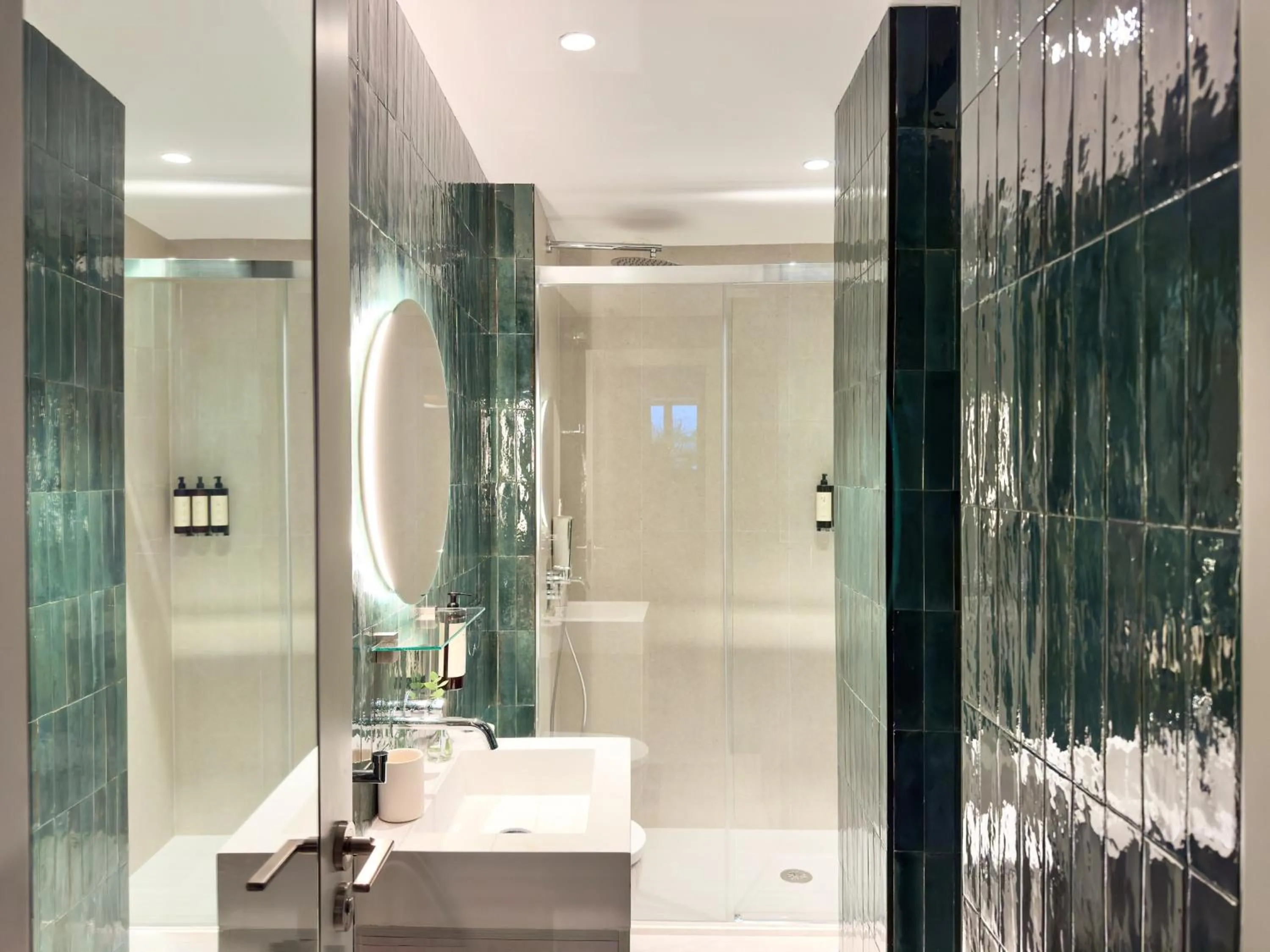 Bathroom in Coeo Frailes Design Apartments