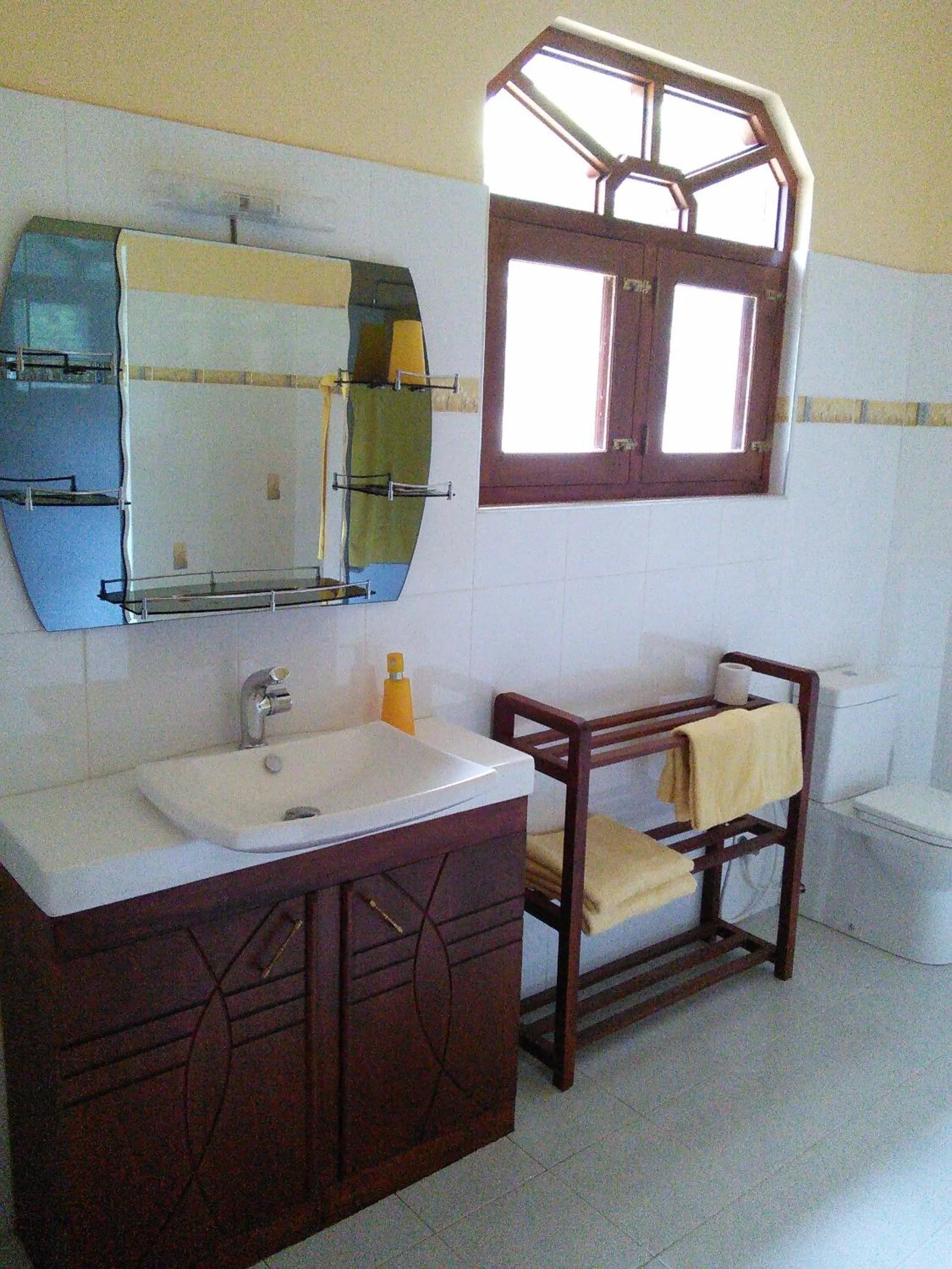 Bathroom in King Coconut Lodge