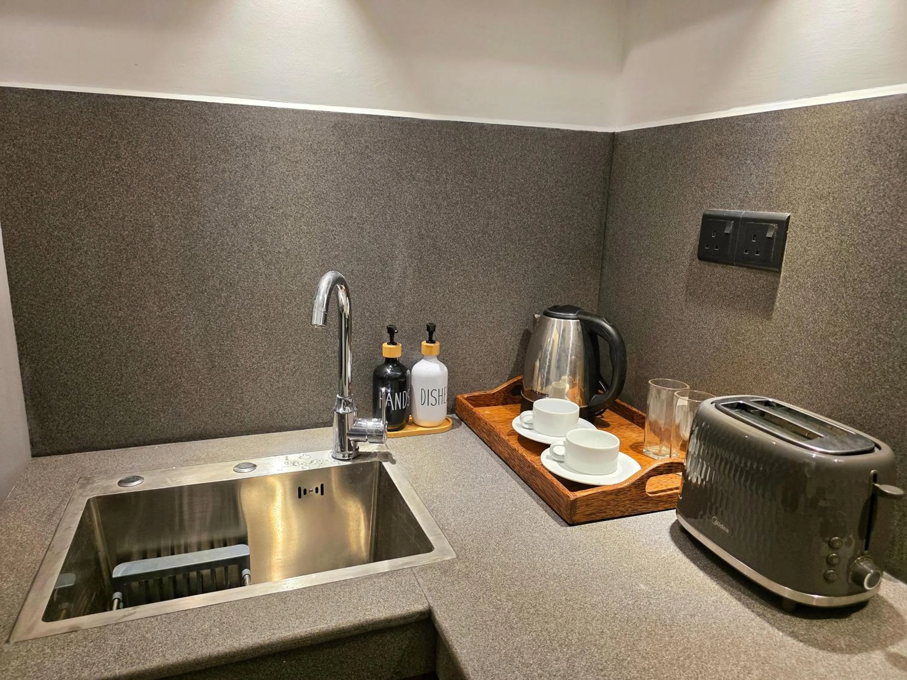 Coffee/tea facilities in Sweden Inn Guesthouse