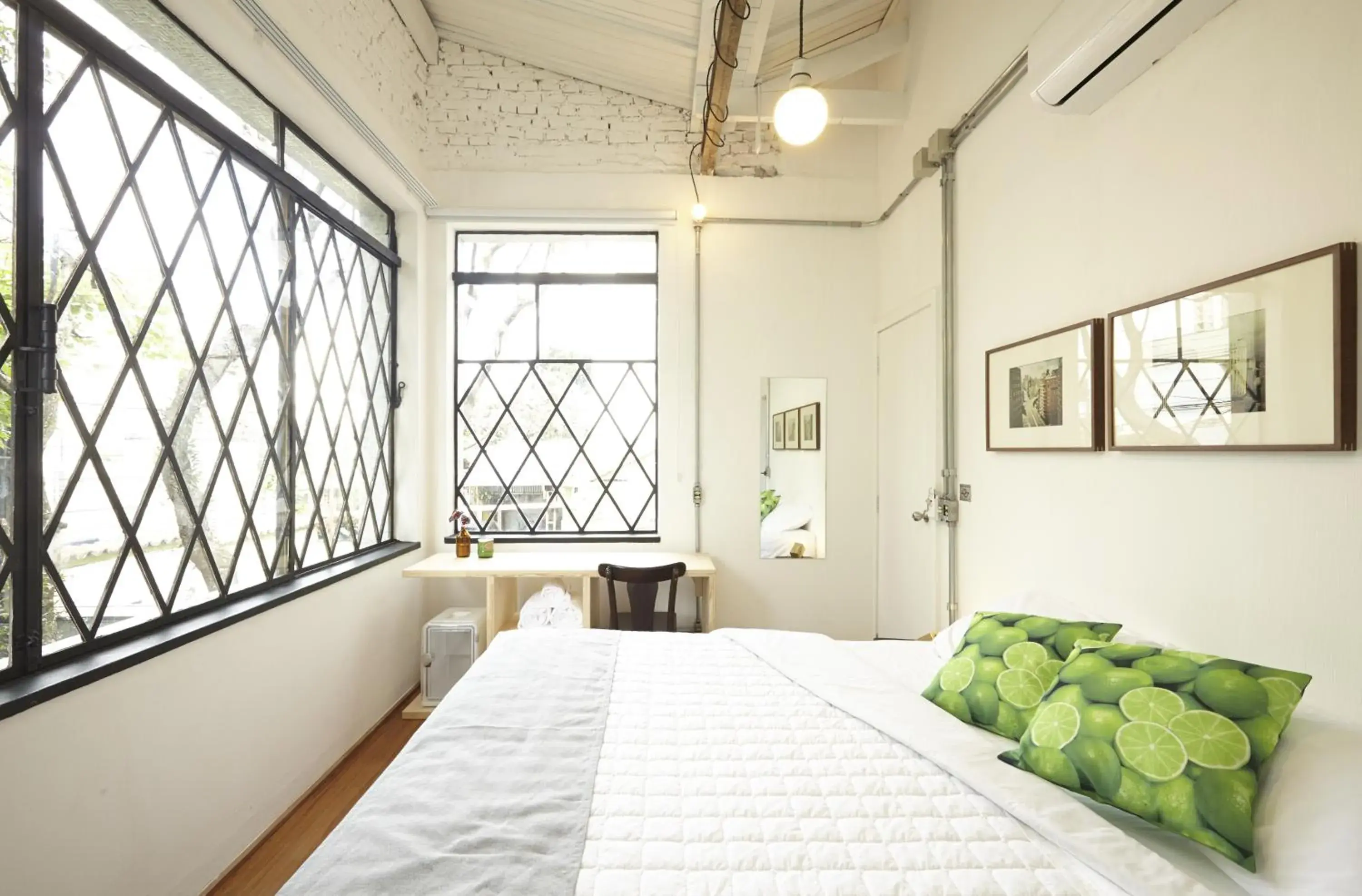 Grand Deluxe Double Room in Guest Urban Hotel Design Pinheiros Grand Deluxe Double Room in Guest Urban Hotel Design Pinheiros