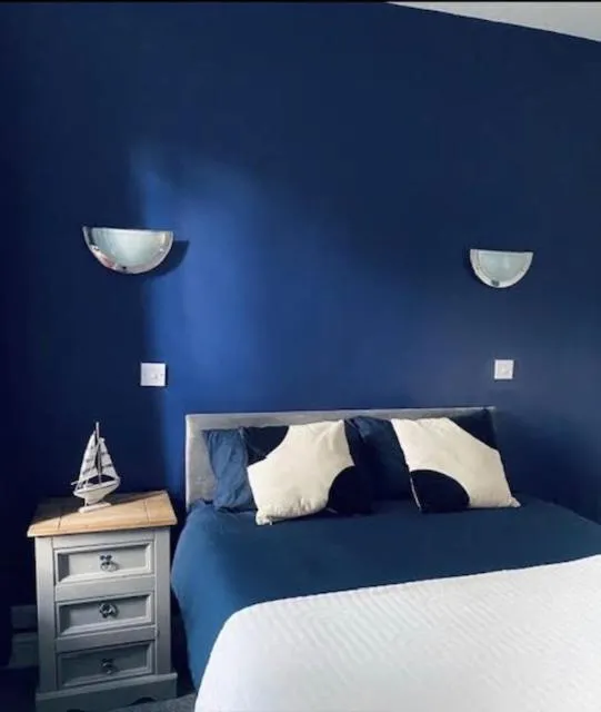 Bed in the blue bell
