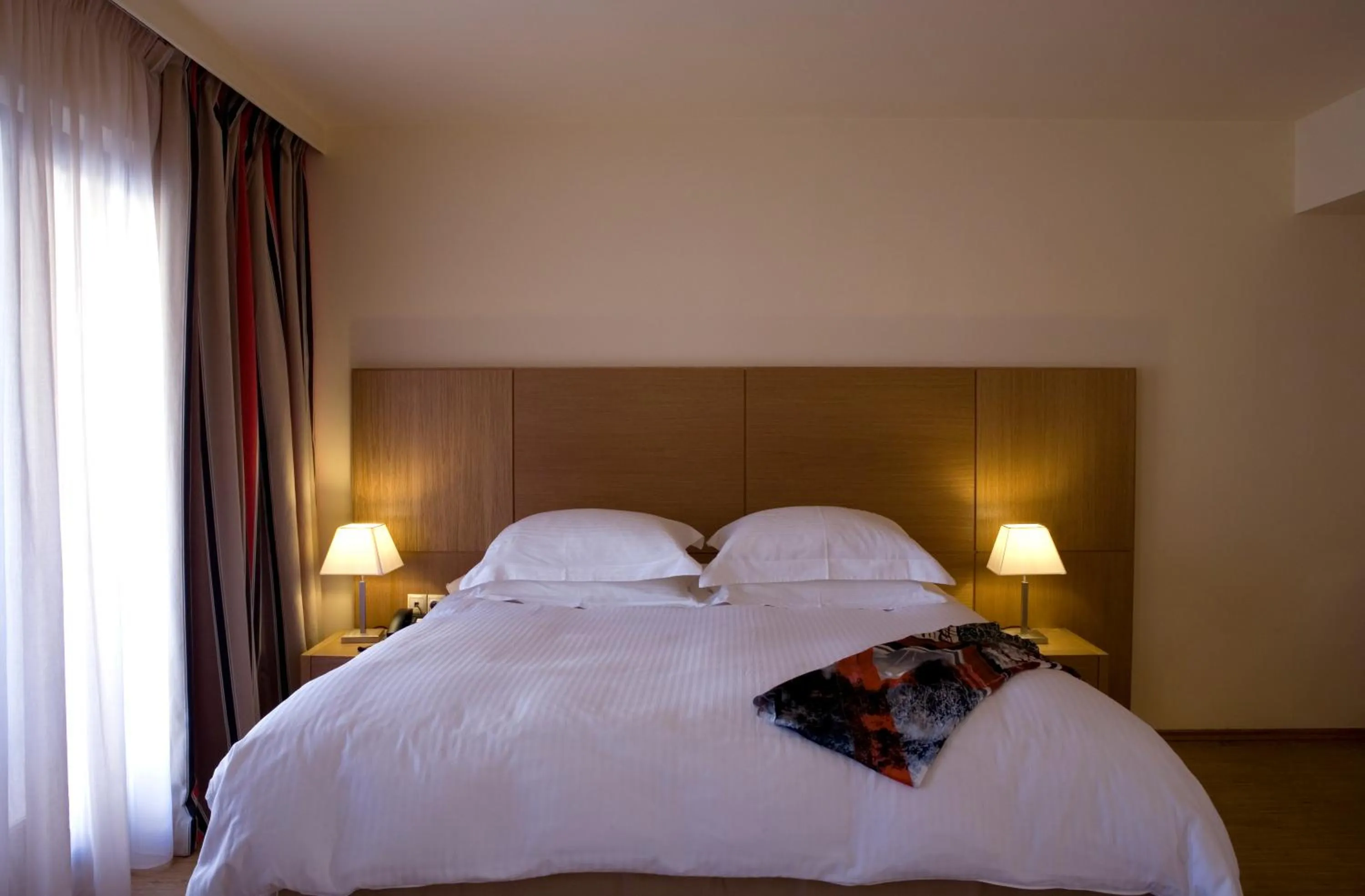 Bed in Valis Resort Hotel