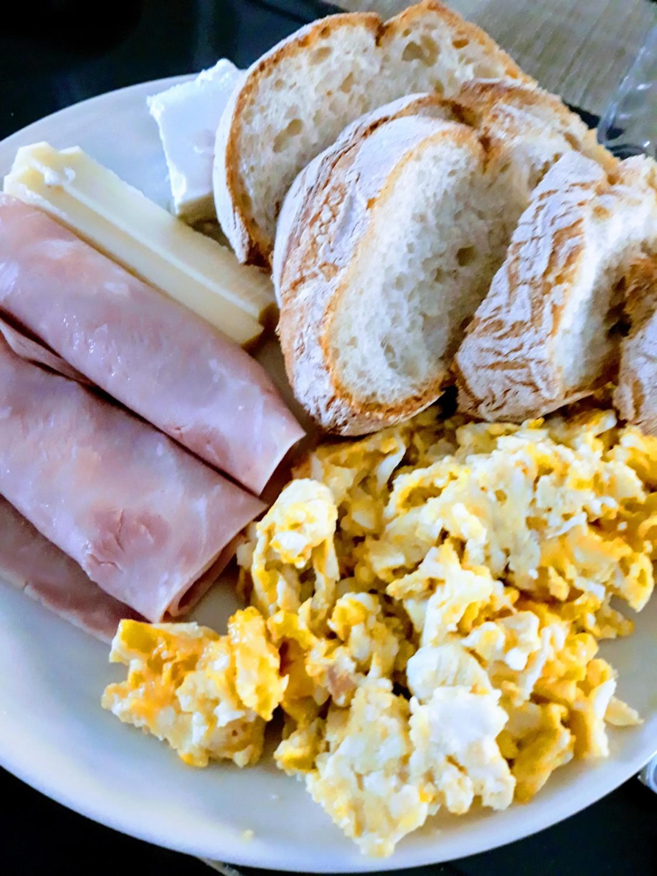 Continental breakfast in Anda e Rianda