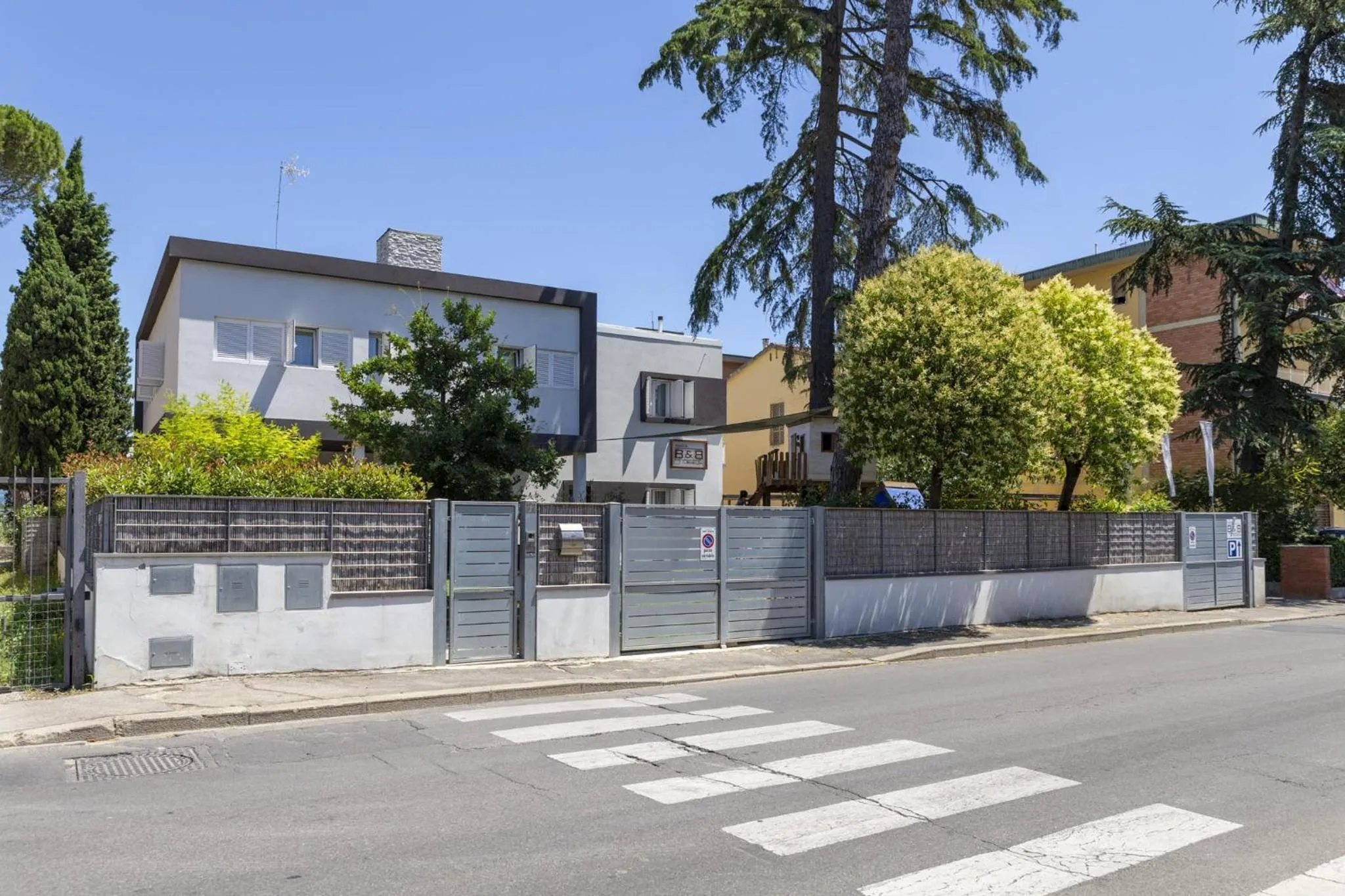 Property building in Anda e Rianda