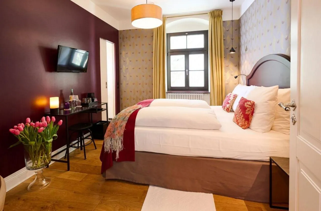 Bed in Burg Reichenstein