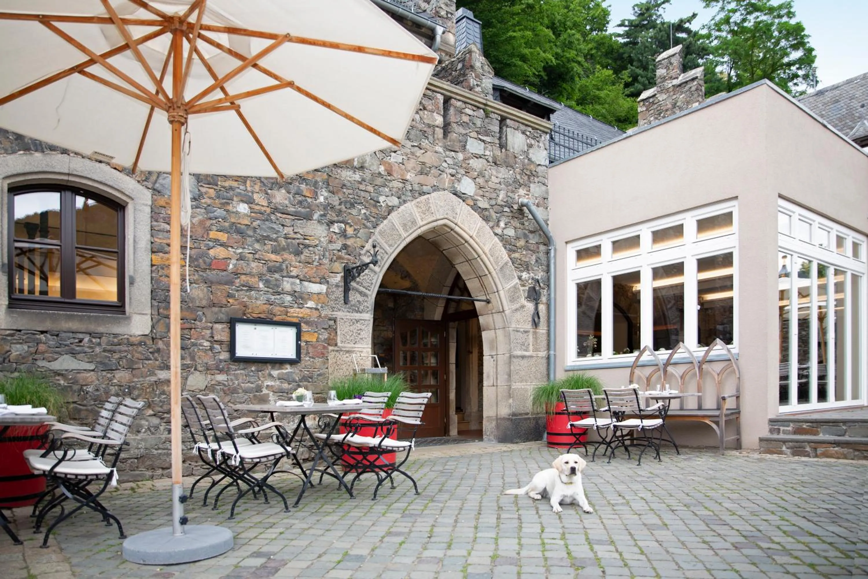 Restaurant/places to eat in Burg Reichenstein