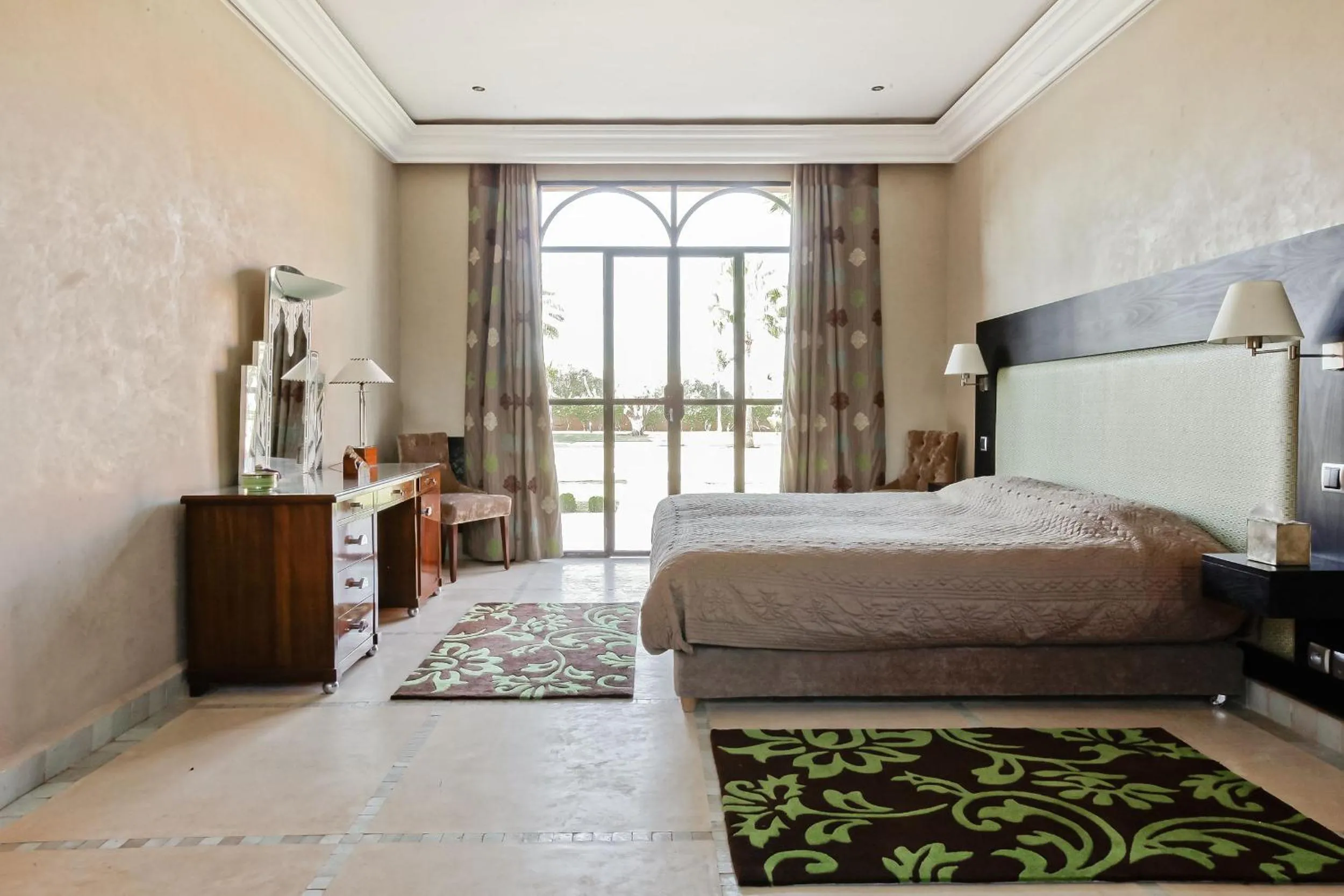 Mexance Villa with large hosting capacity, private heated pool, Fitness and SPA