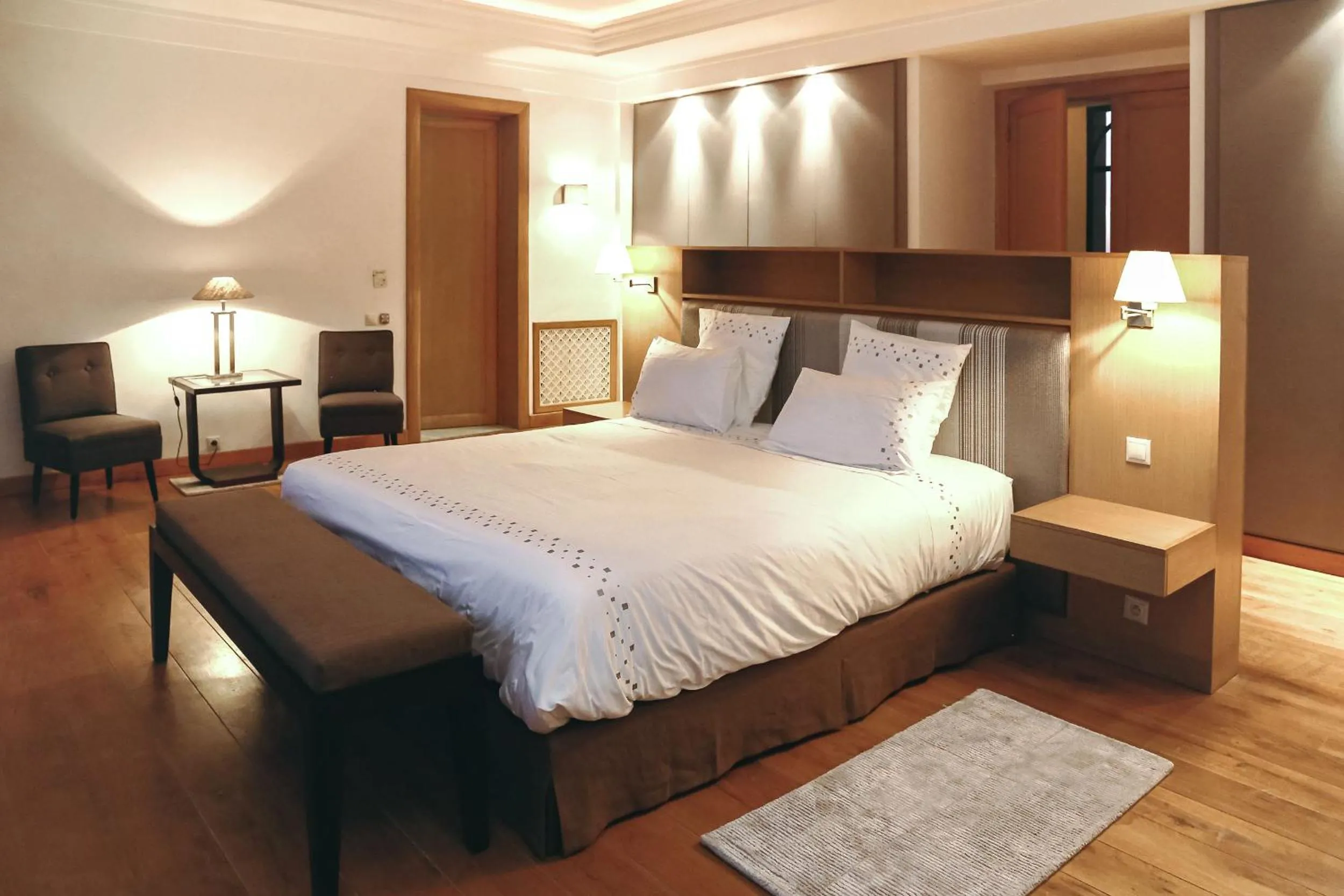 Mexance Villa with large hosting capacity, private heated pool, Fitness and SPA