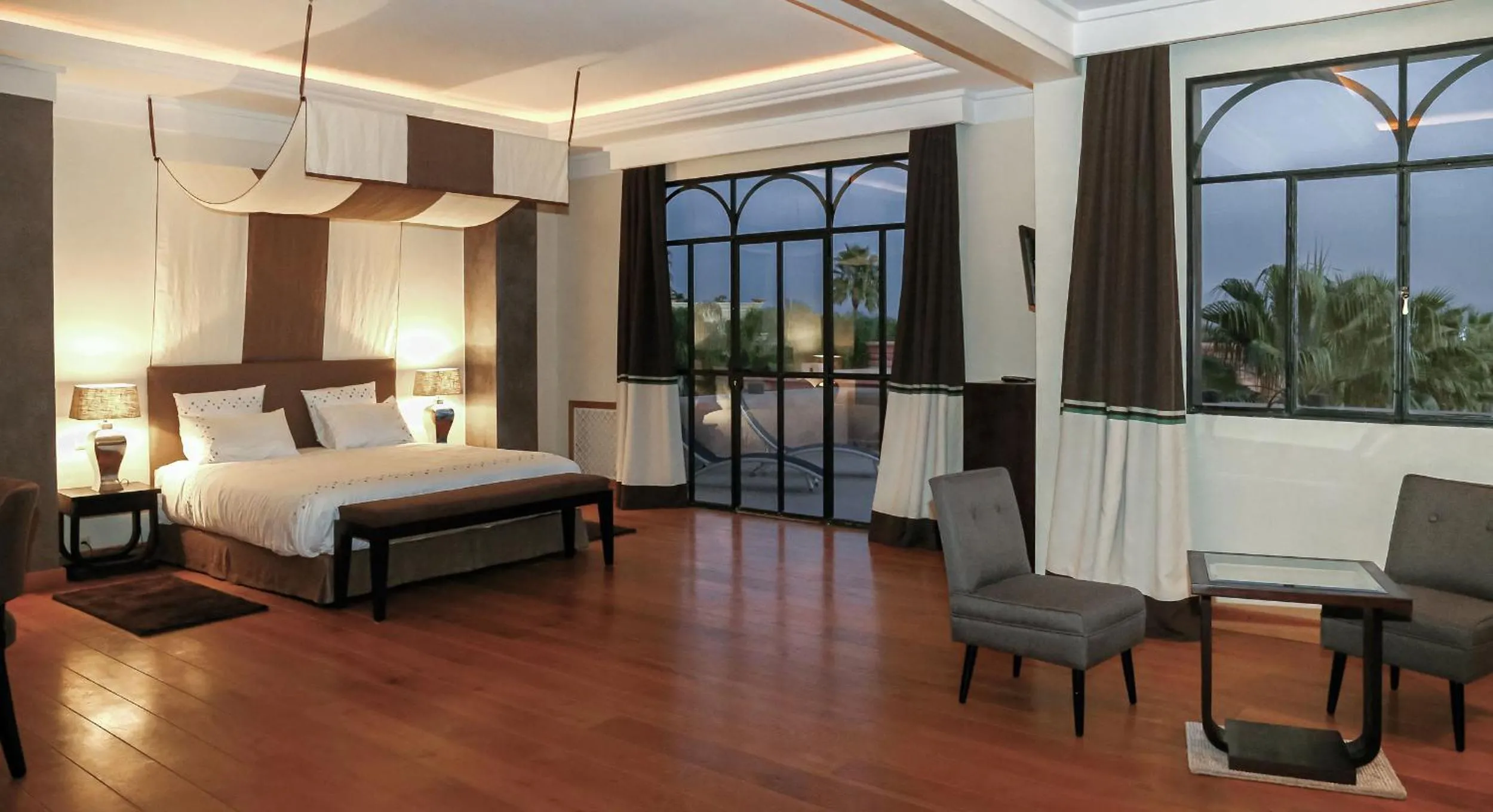 Mexance Villa with large hosting capacity, private heated pool, Fitness and SPA