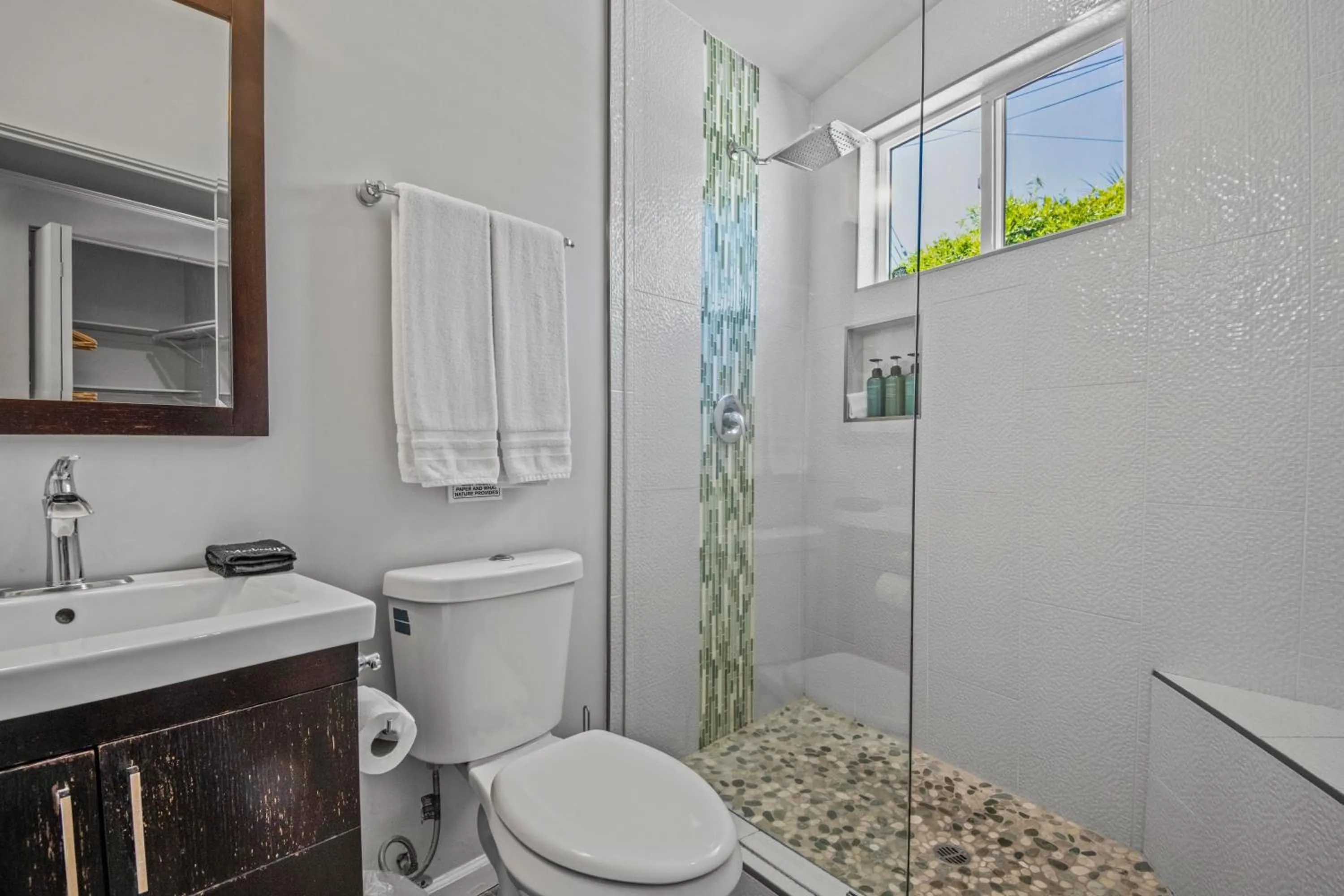 Toilet in Desert Chill