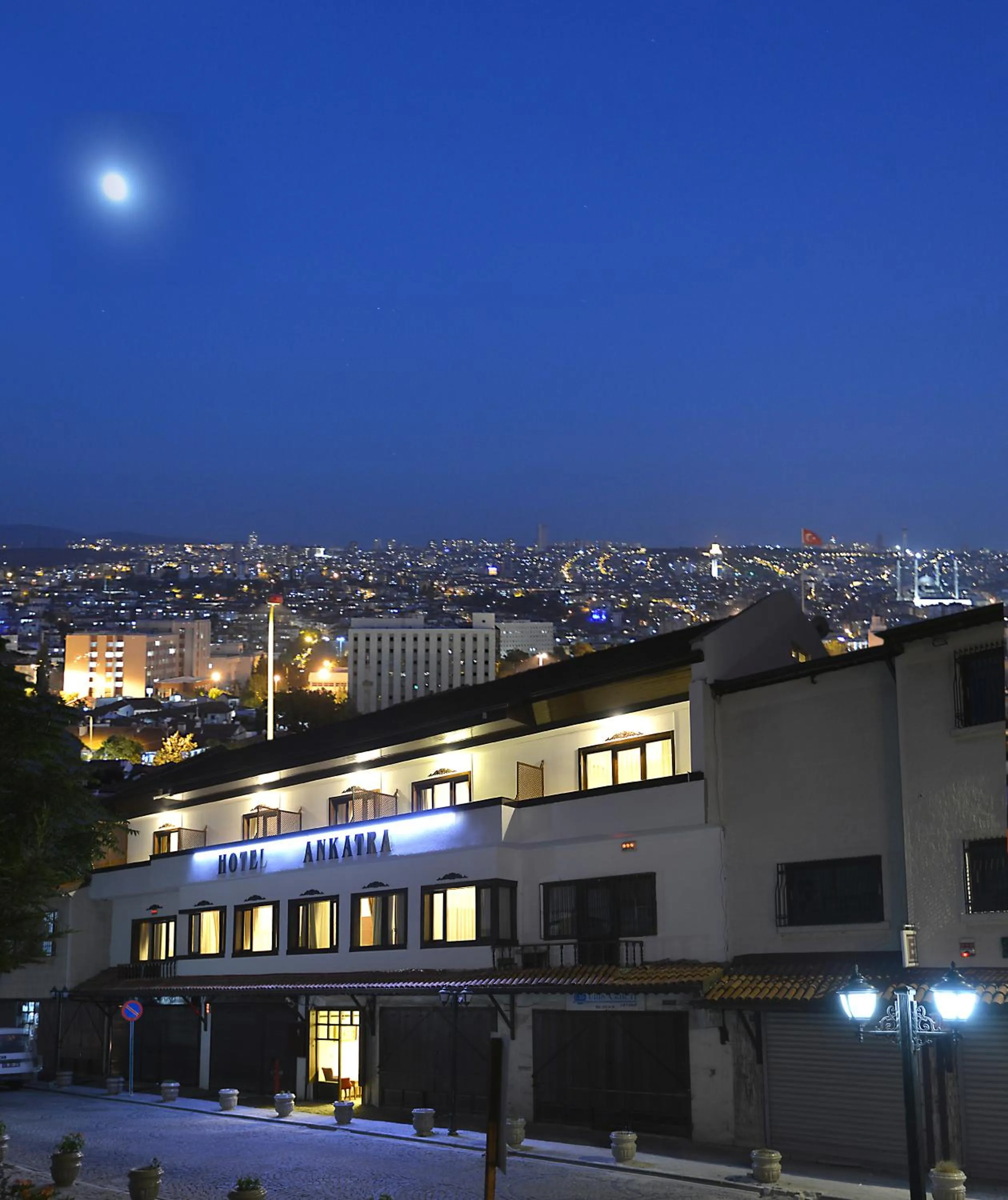 Property building in Hotel Ankatra