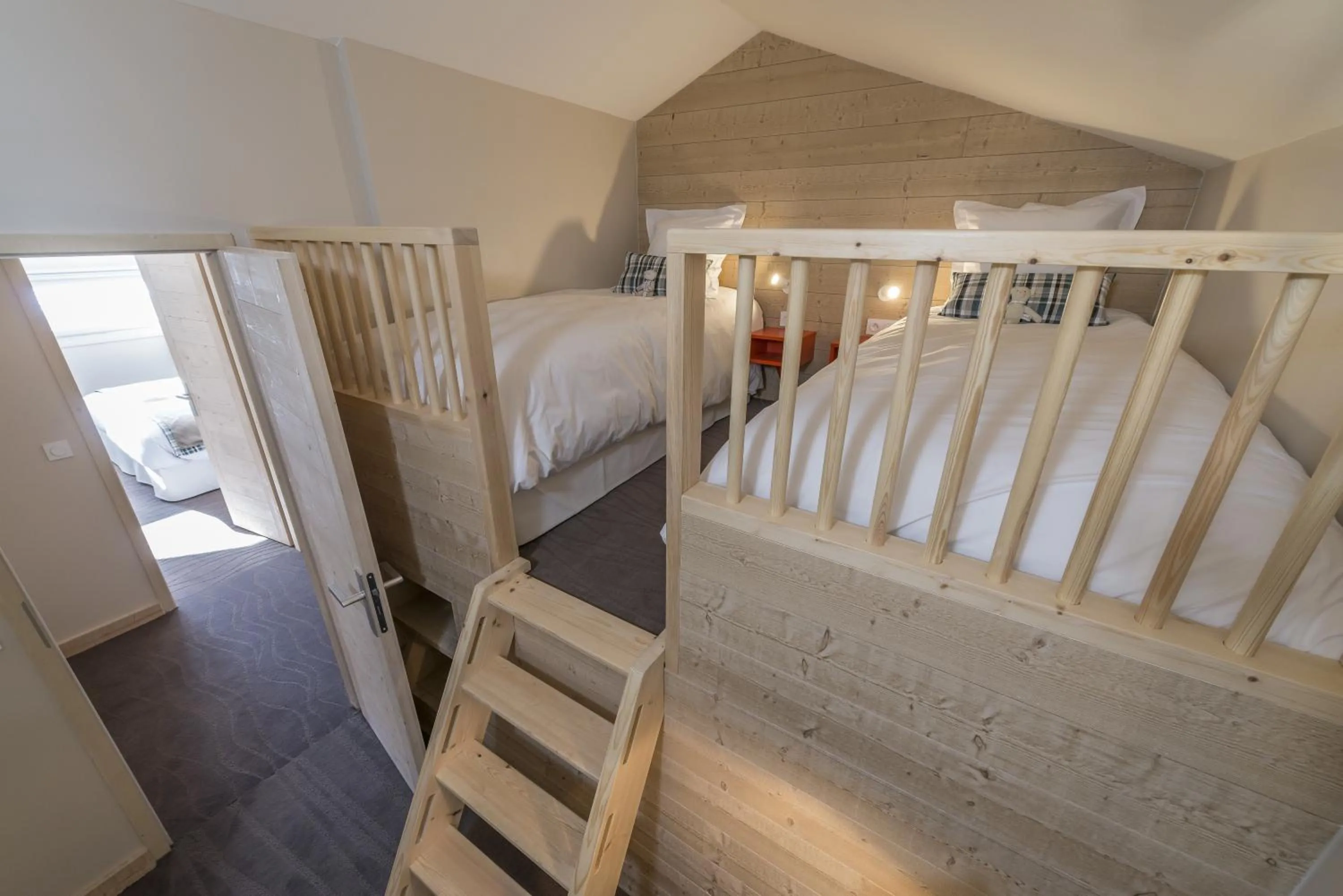 Bedroom, Bed in Les Chalets Du Jardin Alpin