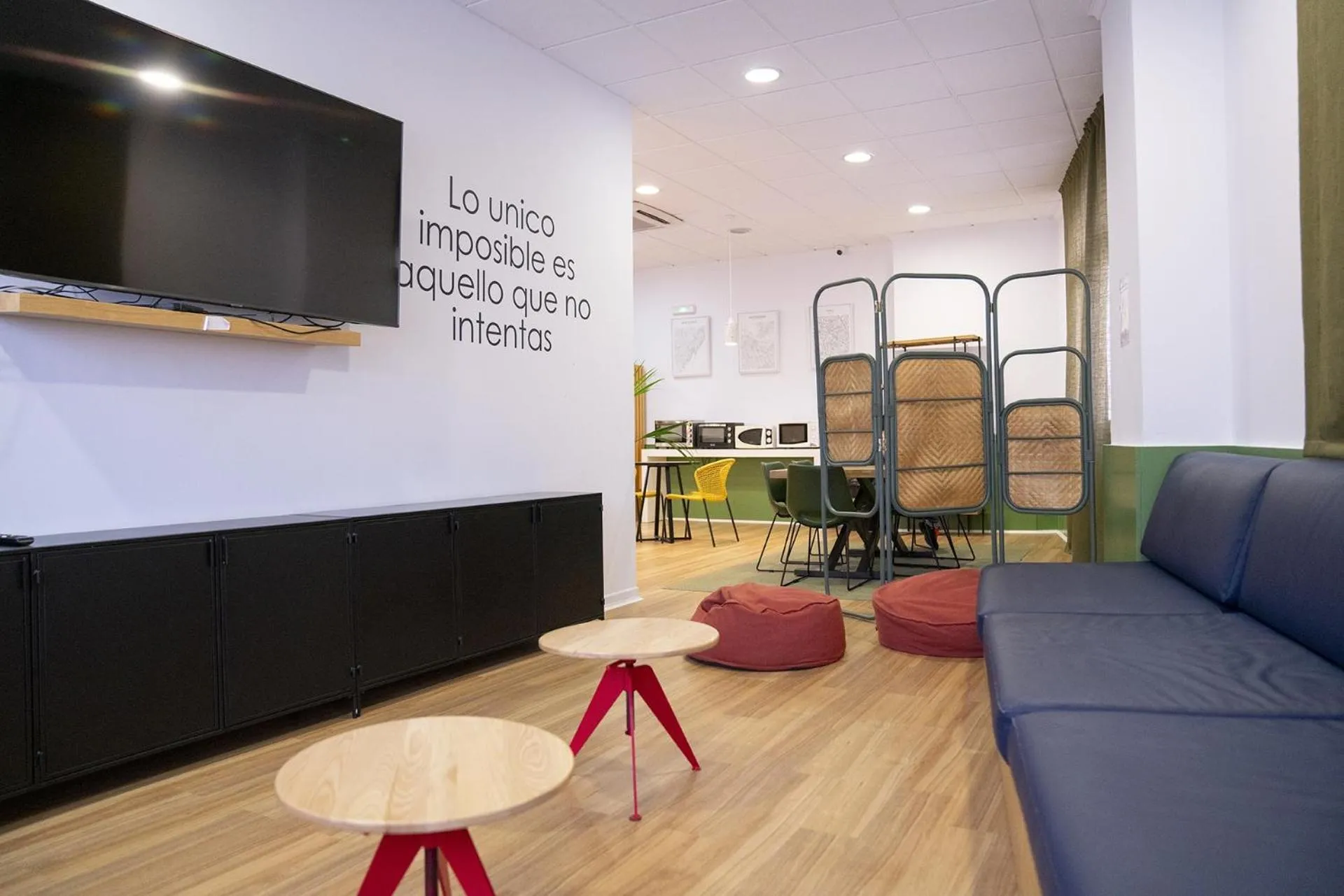 Communal lounge/ TV room in MiCampus Burjassot 1 Student Residence