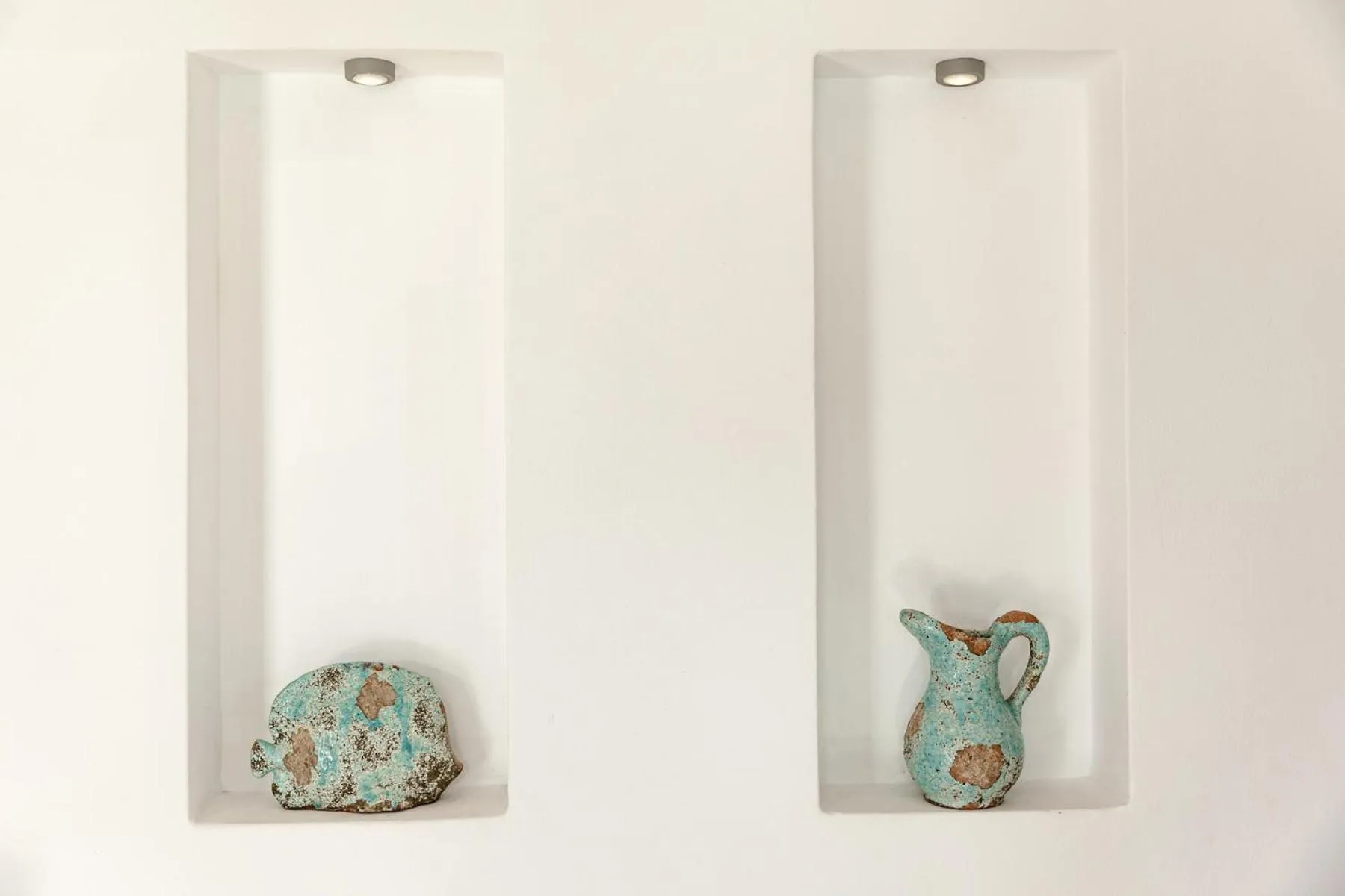 White Tinos Luxury Suites