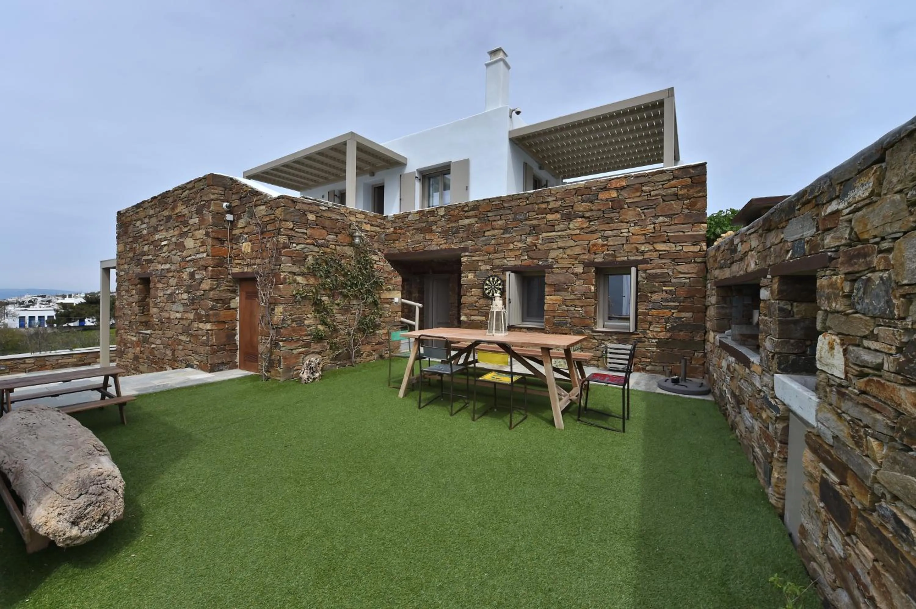 BBQ facilities in White Tinos Luxury Suites