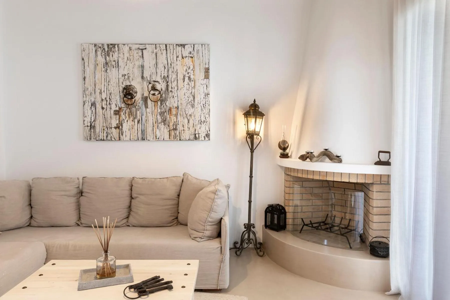 White Tinos Luxury Suites