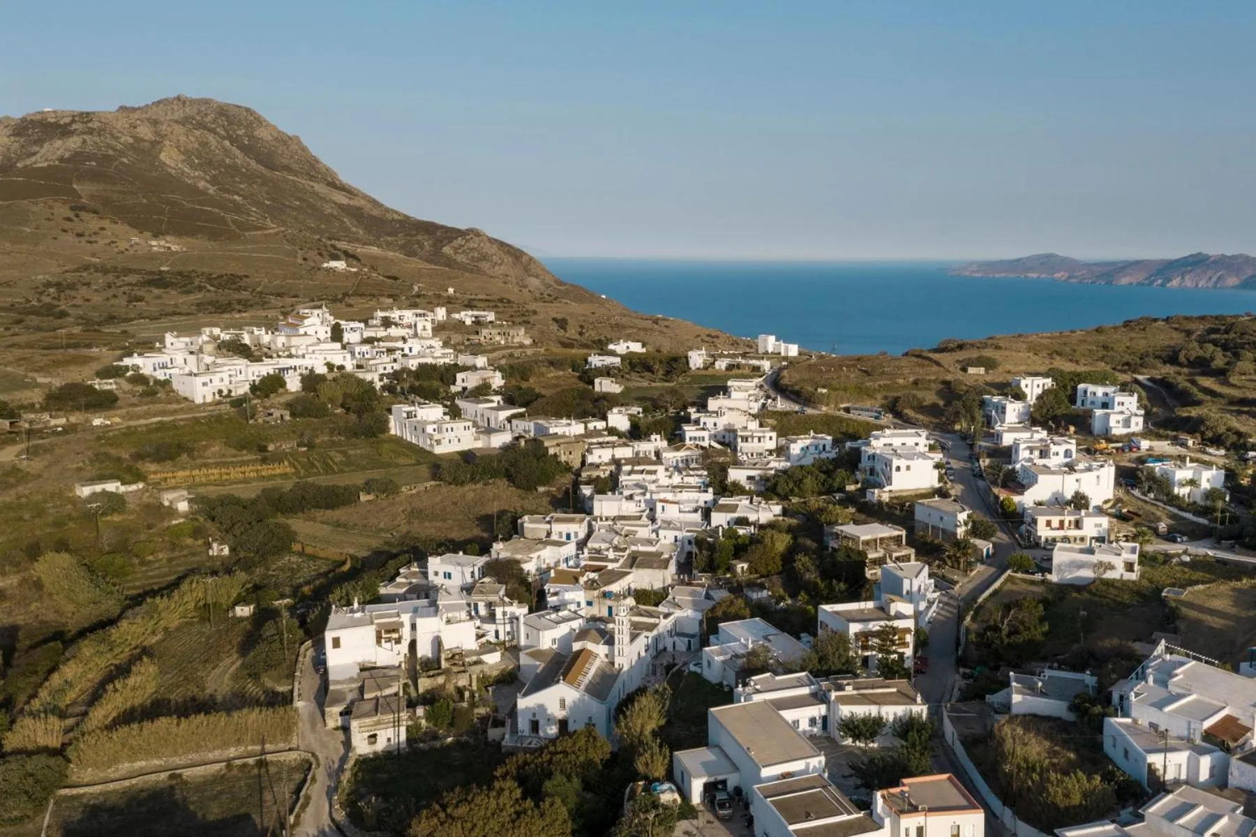 White Tinos Luxury Suites