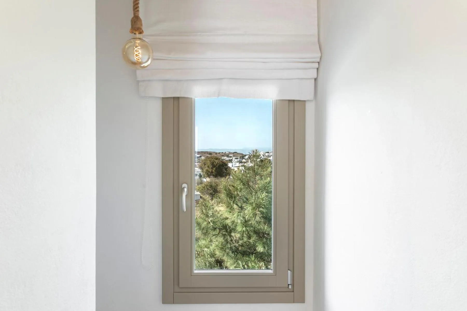 White Tinos Luxury Suites