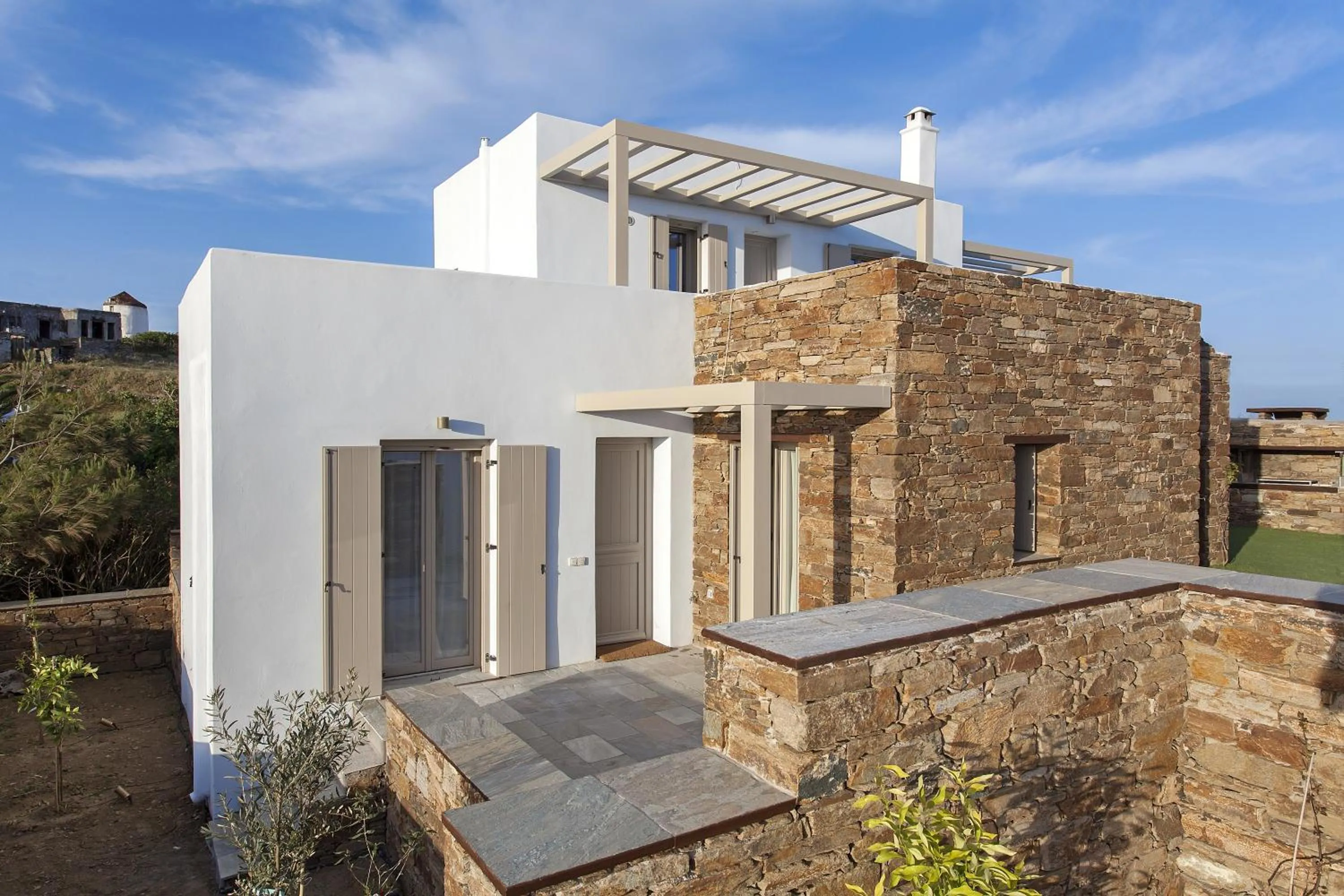 Property building in White Tinos Luxury Suites