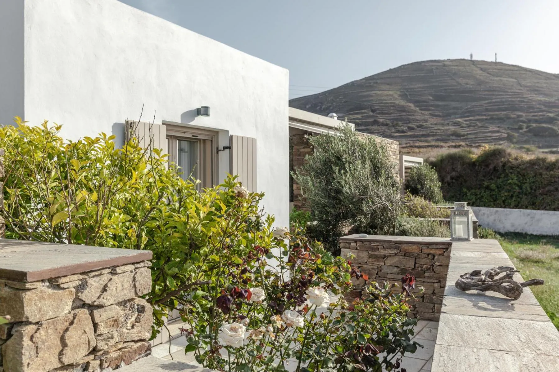 White Tinos Luxury Suites