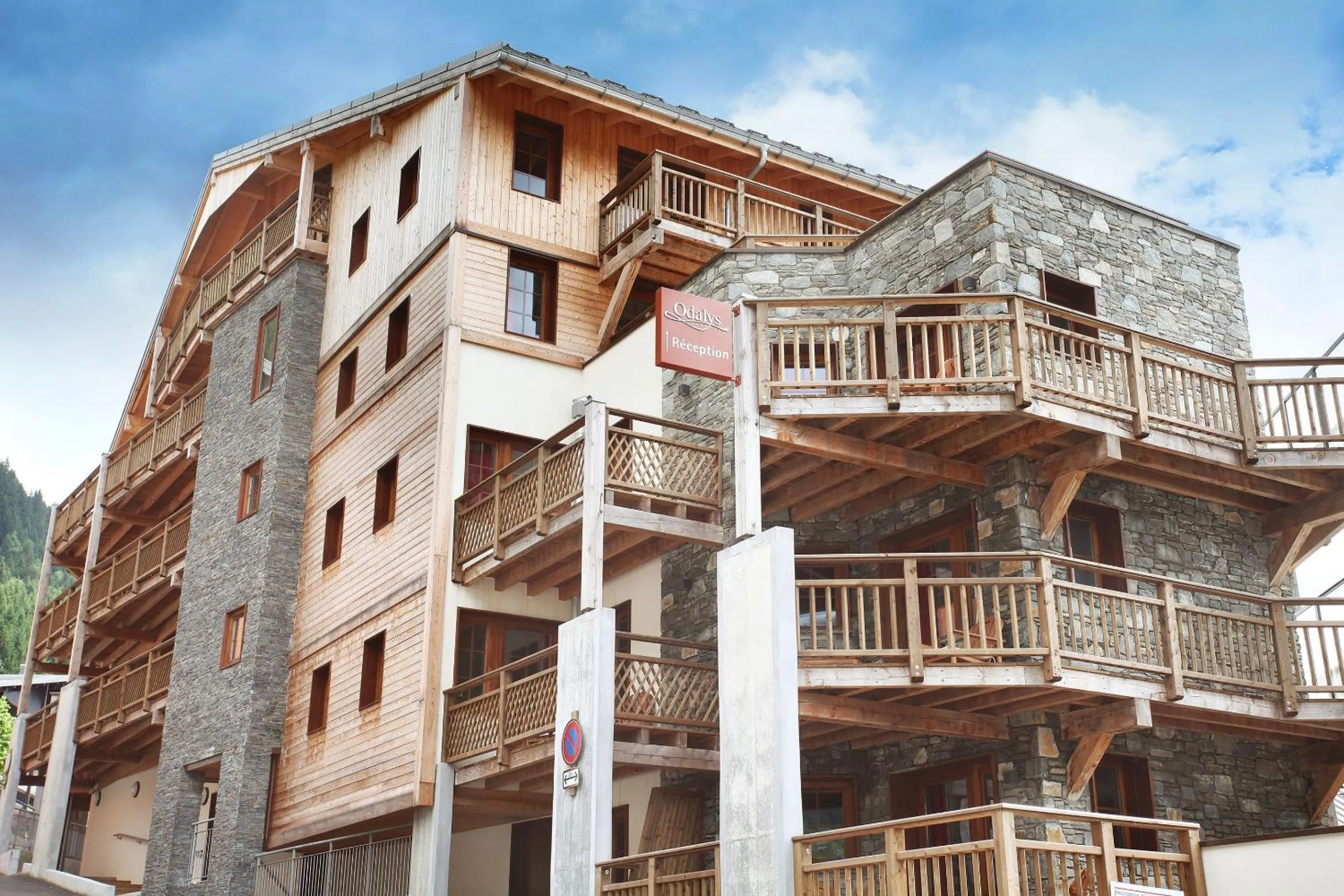 Facade/entrance in Résidence Odalys Les Fermes de Châtel