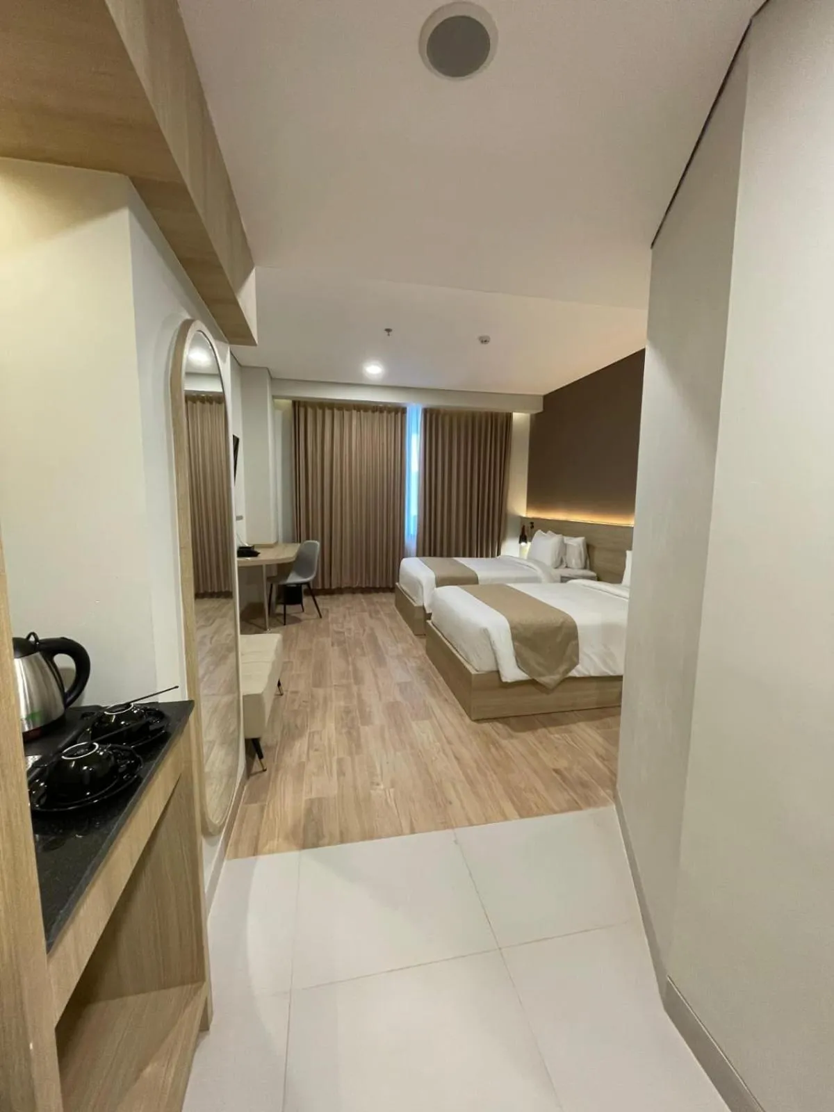 University Hotel UMY