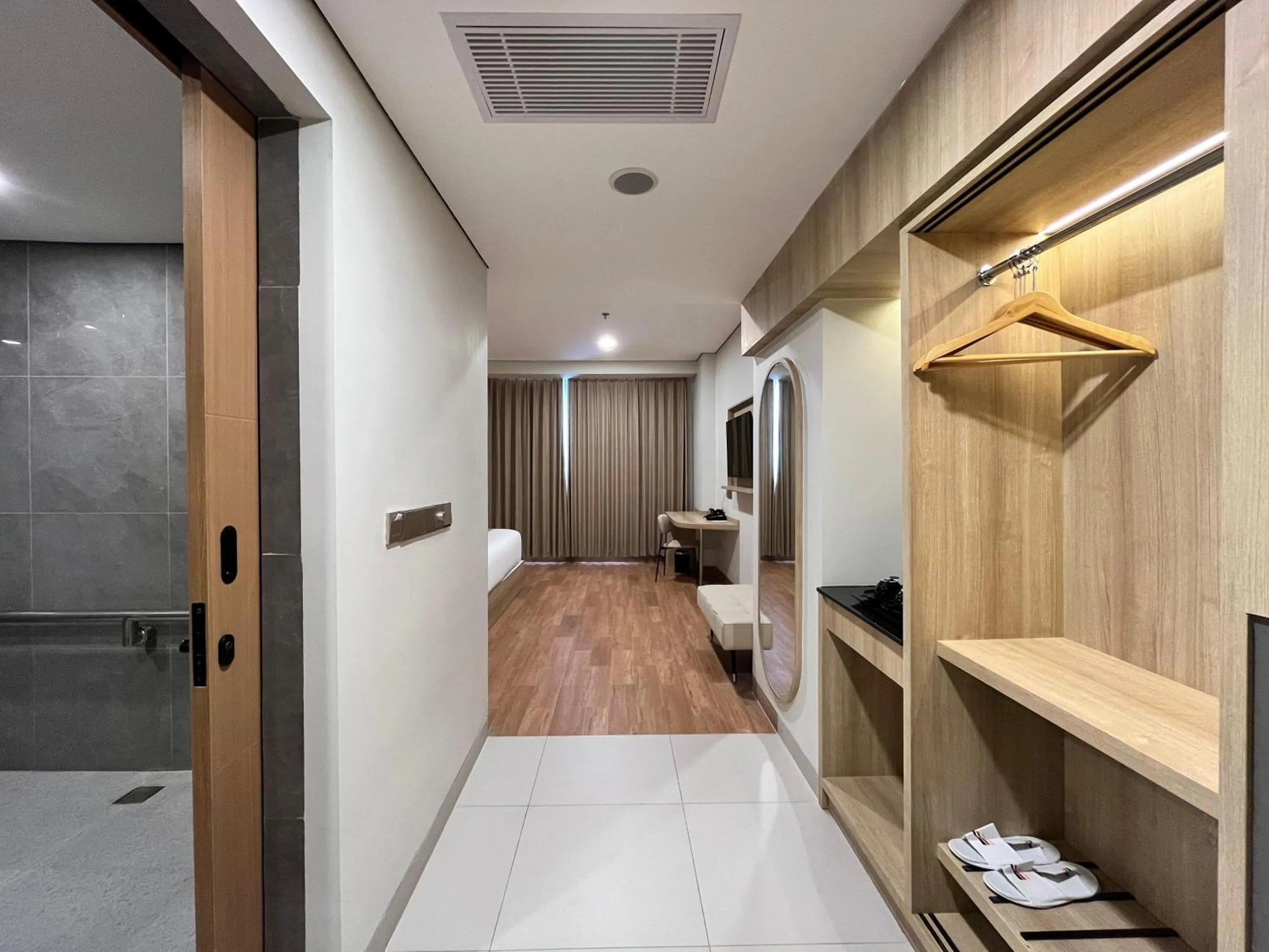 University Hotel UMY