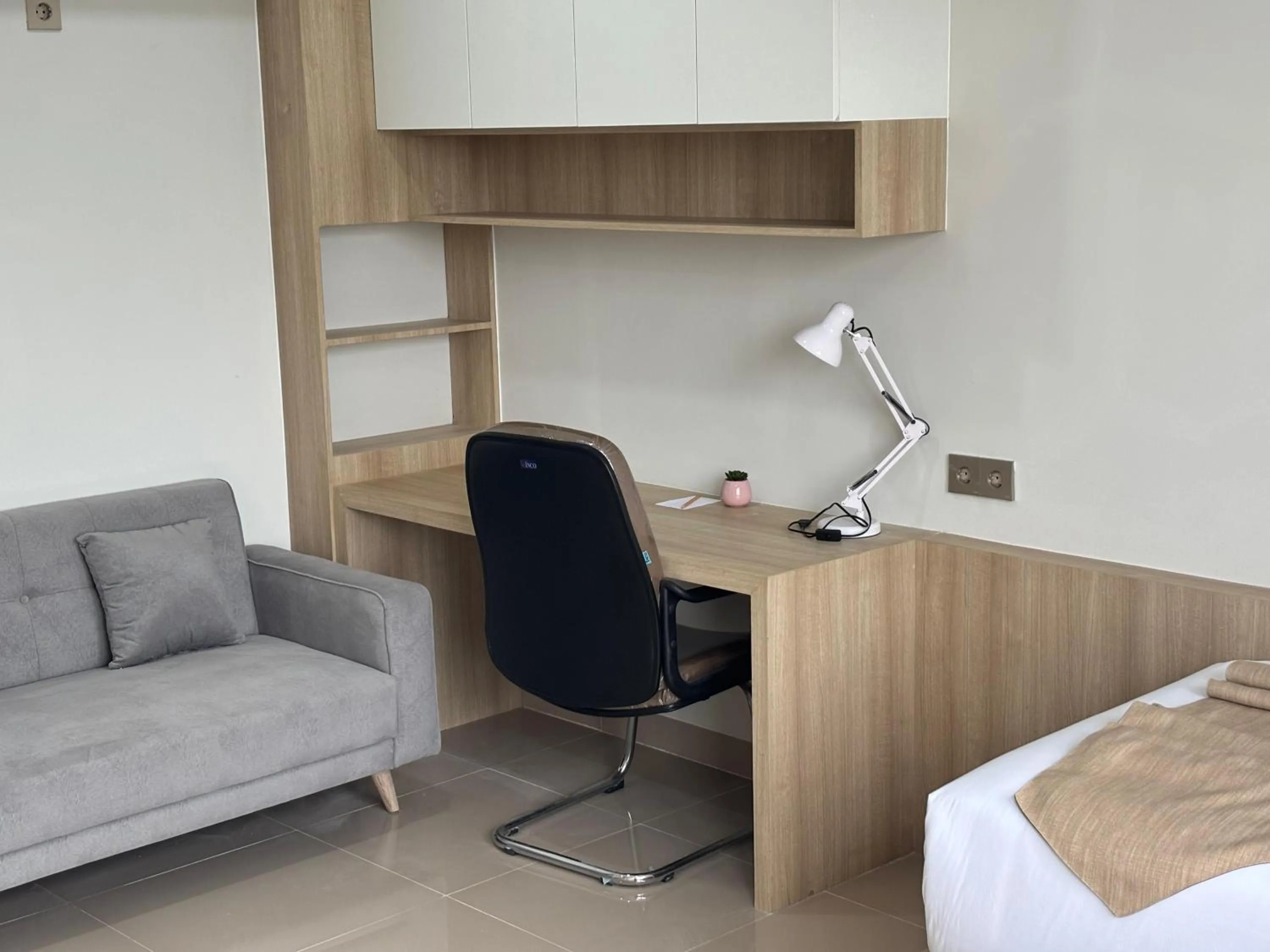 University Hotel UMY