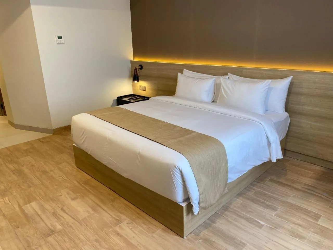 University Hotel UMY