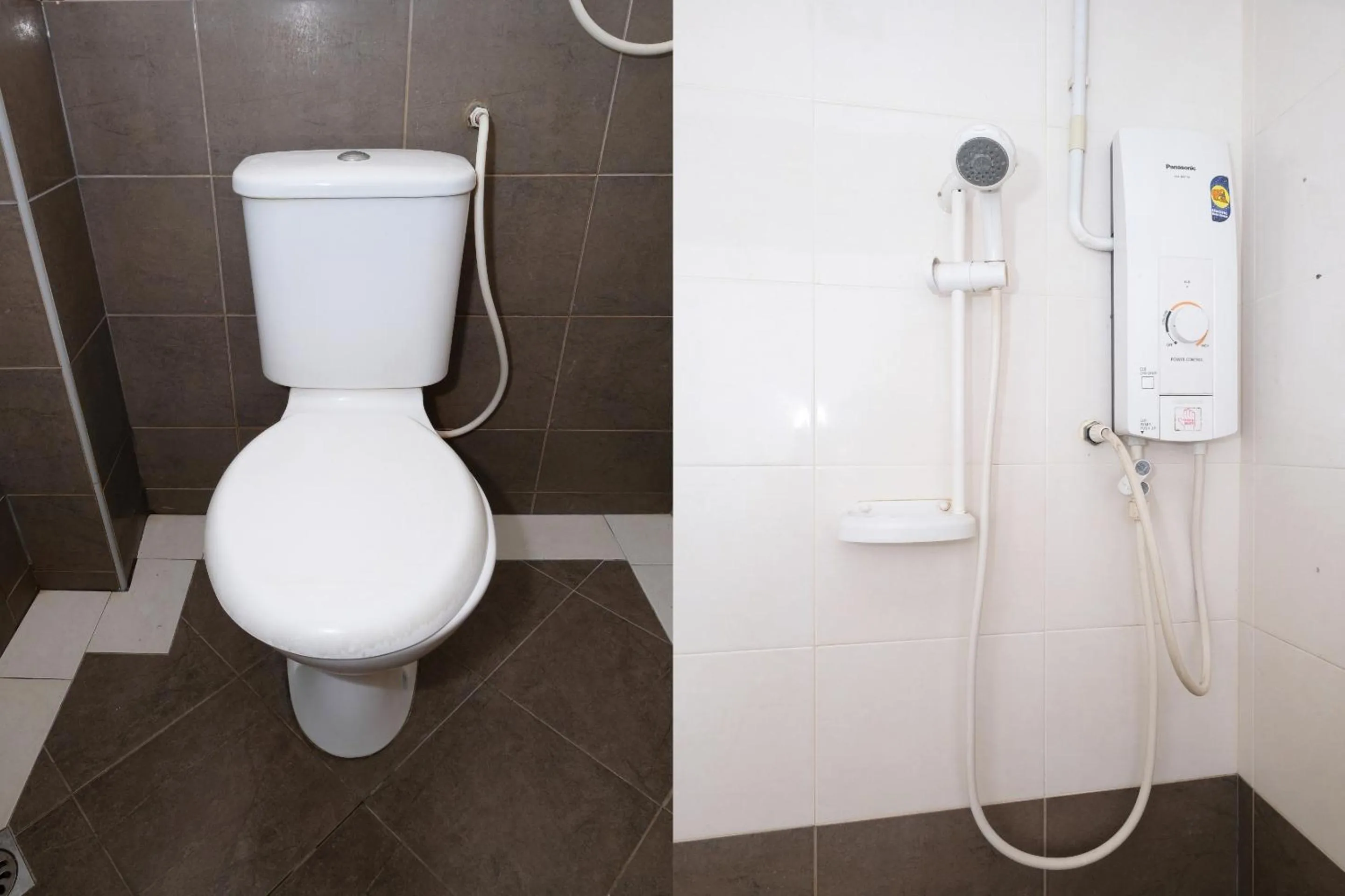 Bathroom in OYO 1017 Al-inshirah Inn