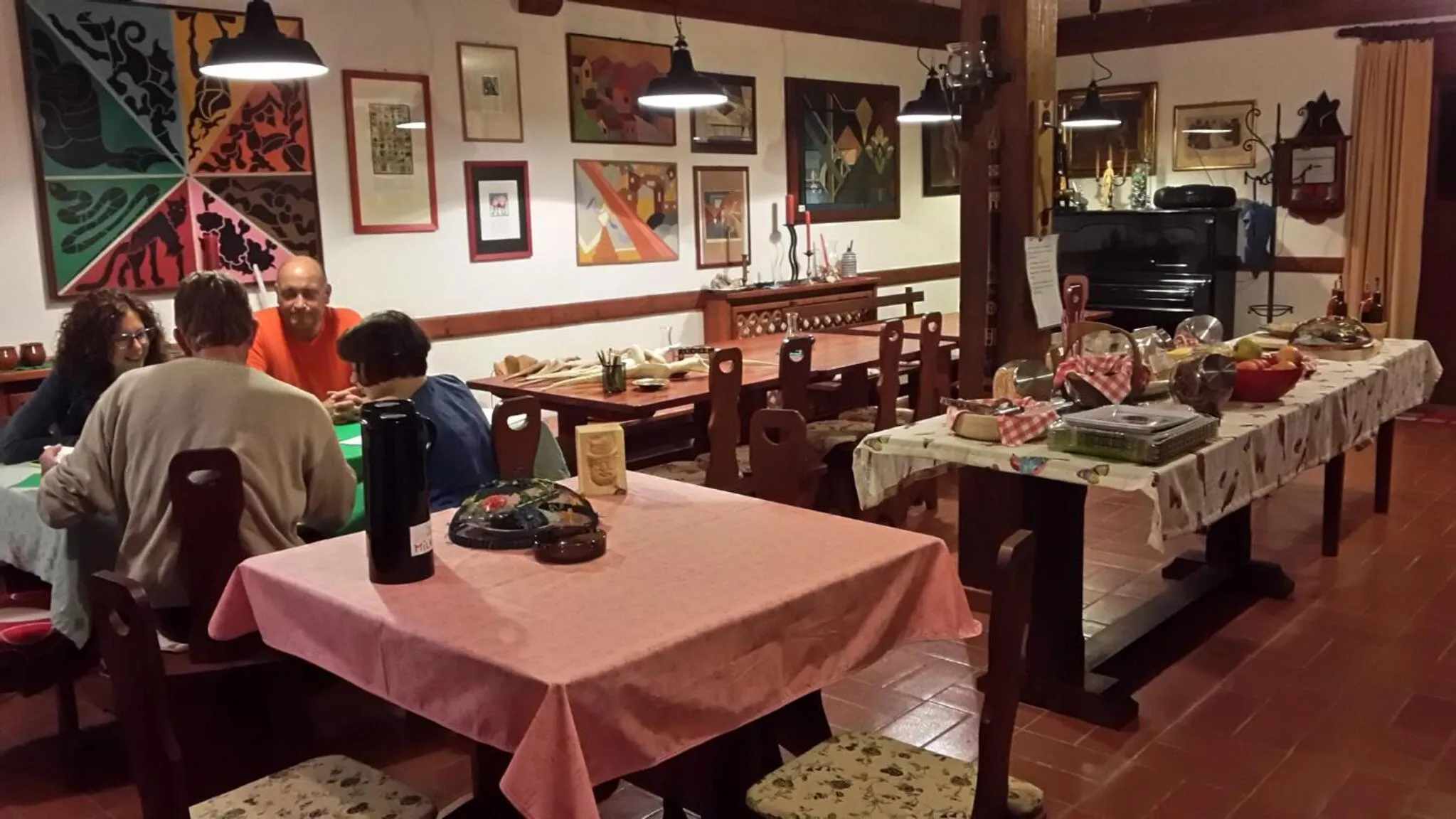 Communal lounge/ TV room in Artenatura BeB