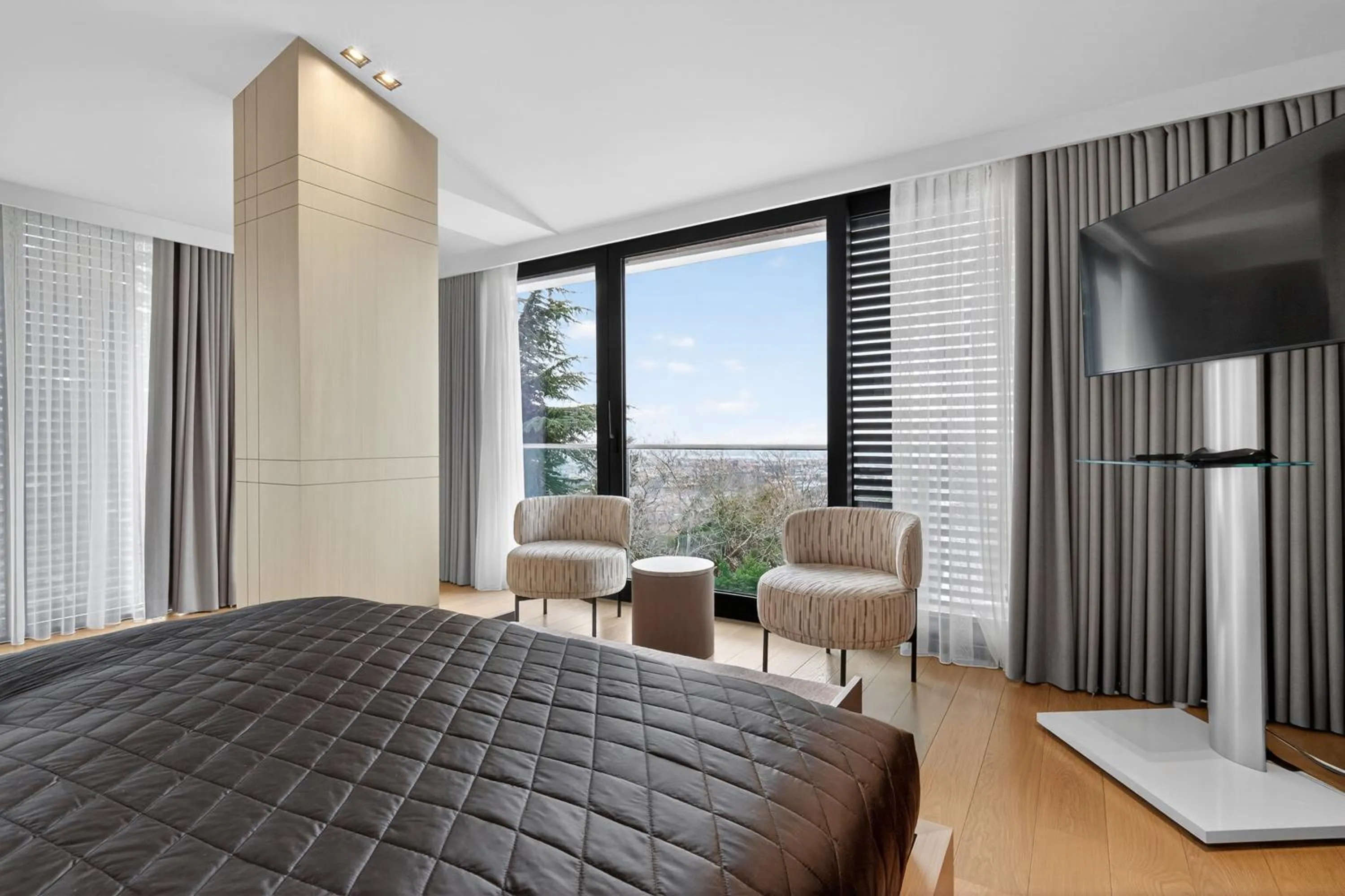 Bed in Arbor Hotel - Signature Collection
