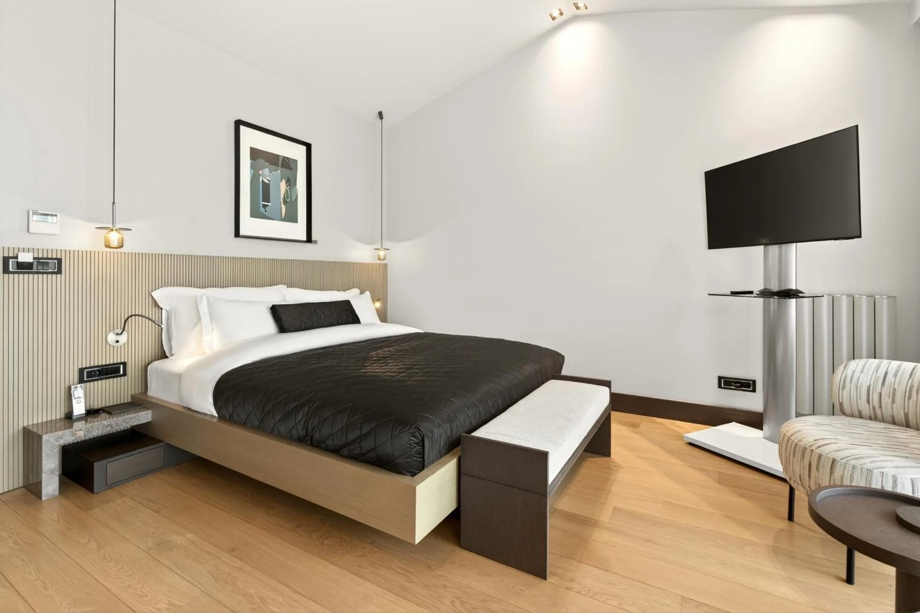 Communal lounge/ TV room, Bed in Arbor Hotel - Signature Collection