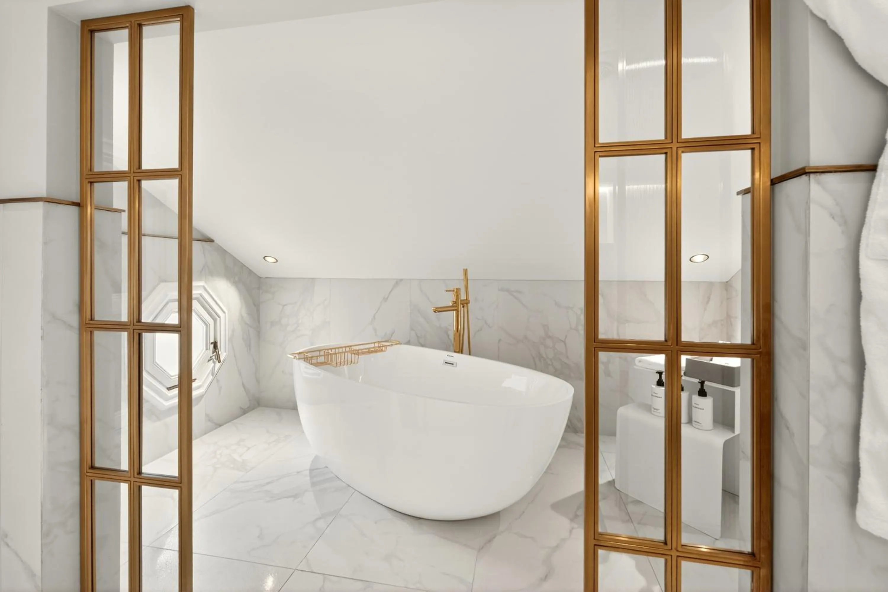 Shower in Arbor Hotel - Signature Collection