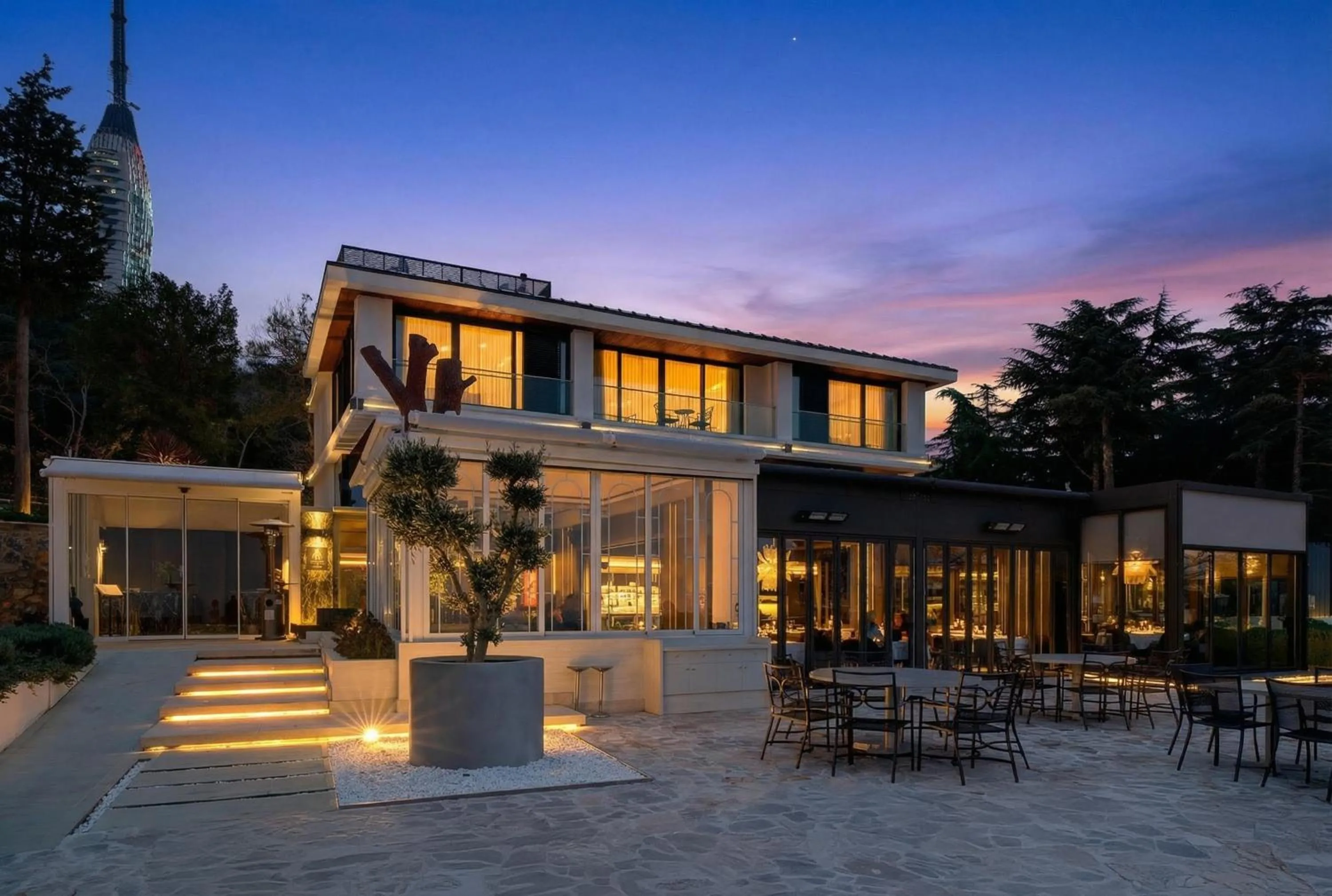 Restaurant/places to eat in Arbor Hotel - Signature Collection