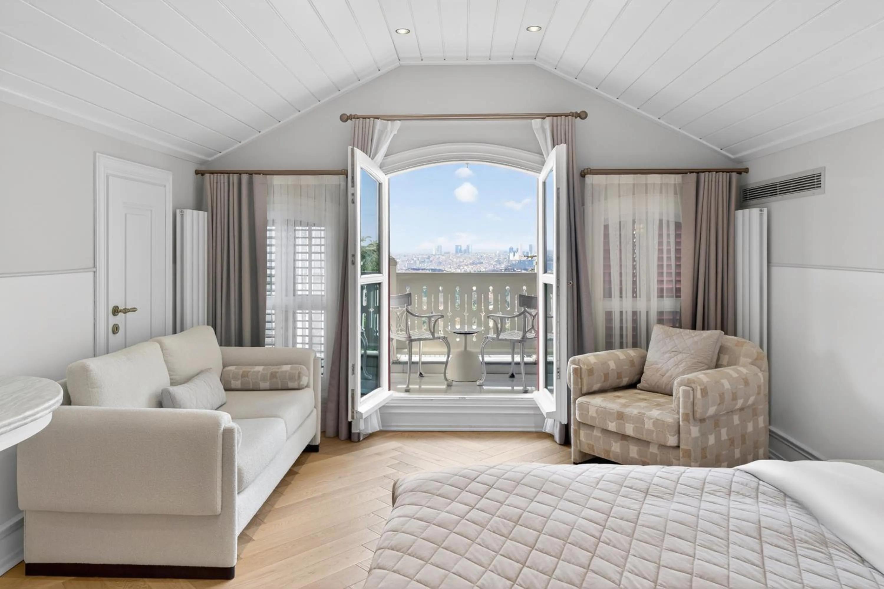 Bed in Arbor Hotel - Signature Collection