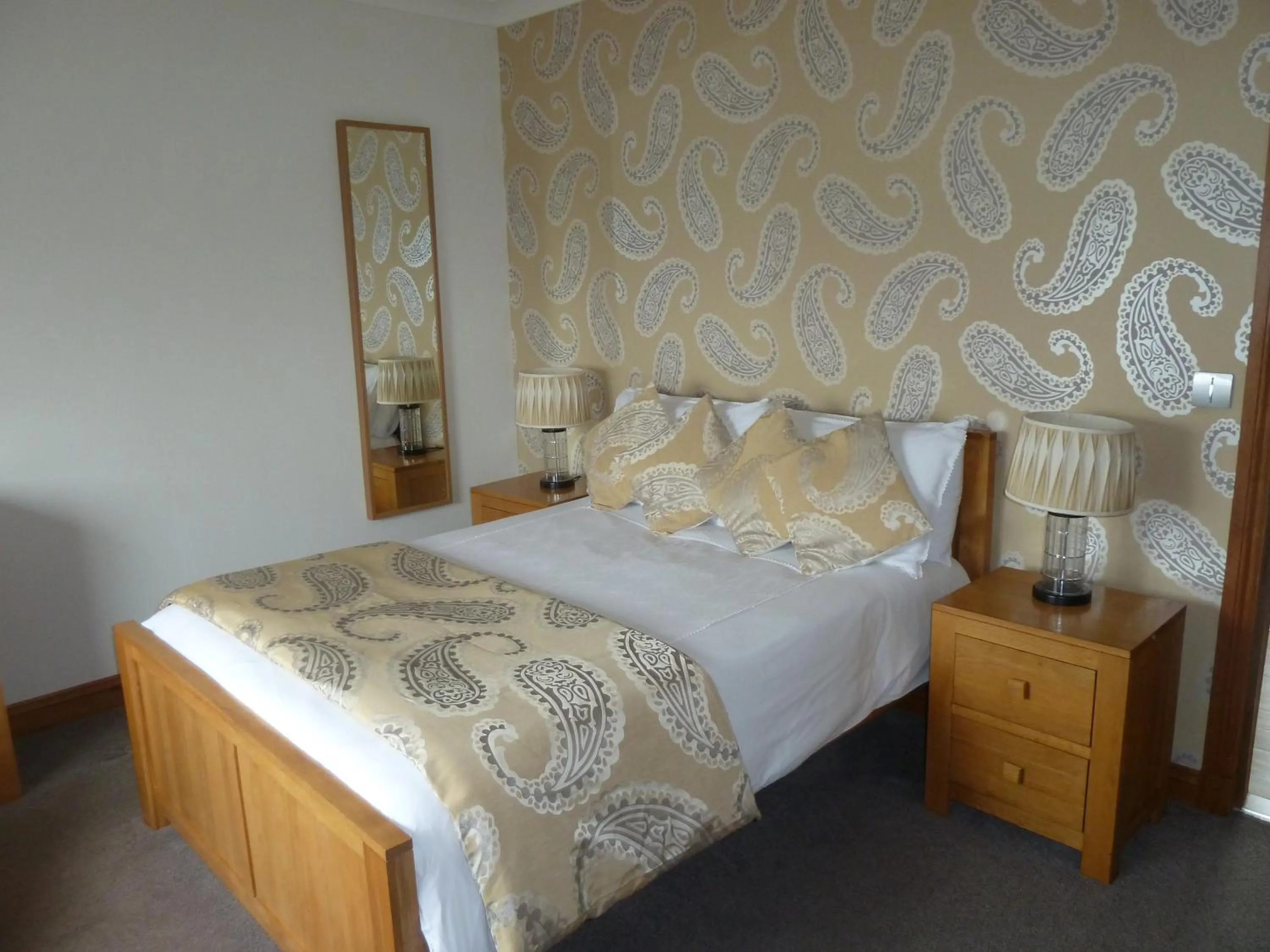 Bed in Gwynfryn Guest House