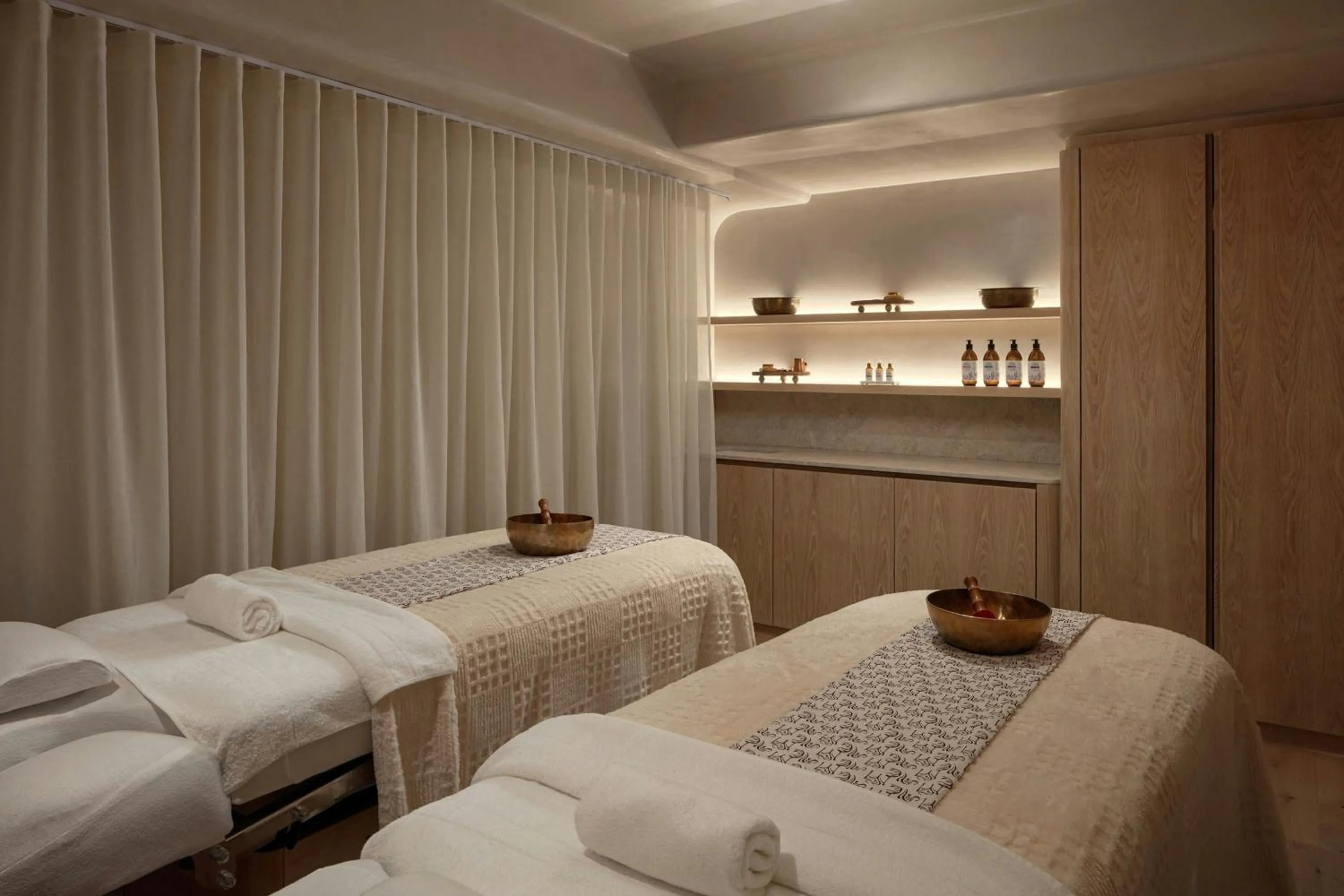 Spa and wellness centre/facilities, Bed in Morea House, Autograph Collection