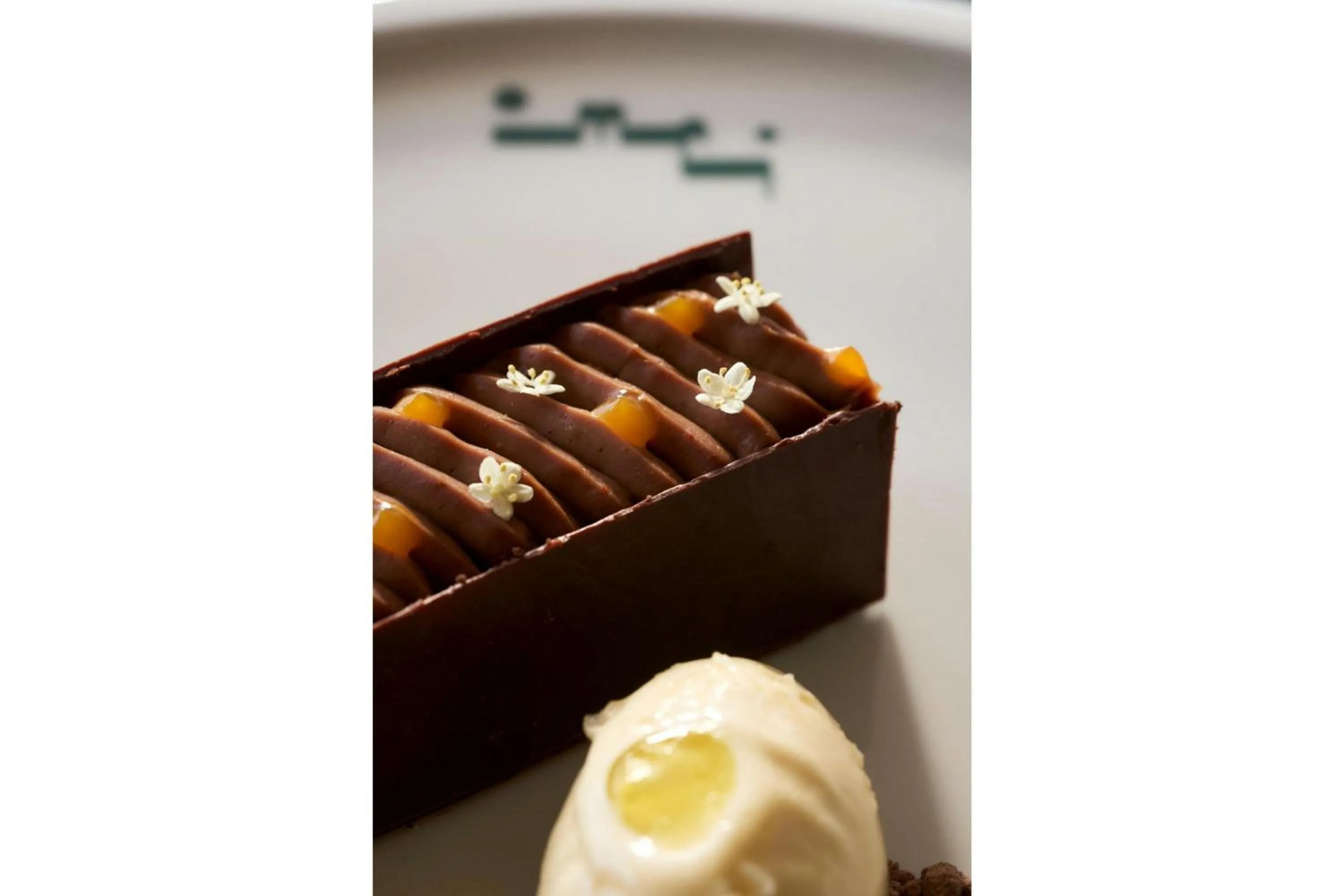 Restaurant/places to eat in Morea House, Autograph Collection