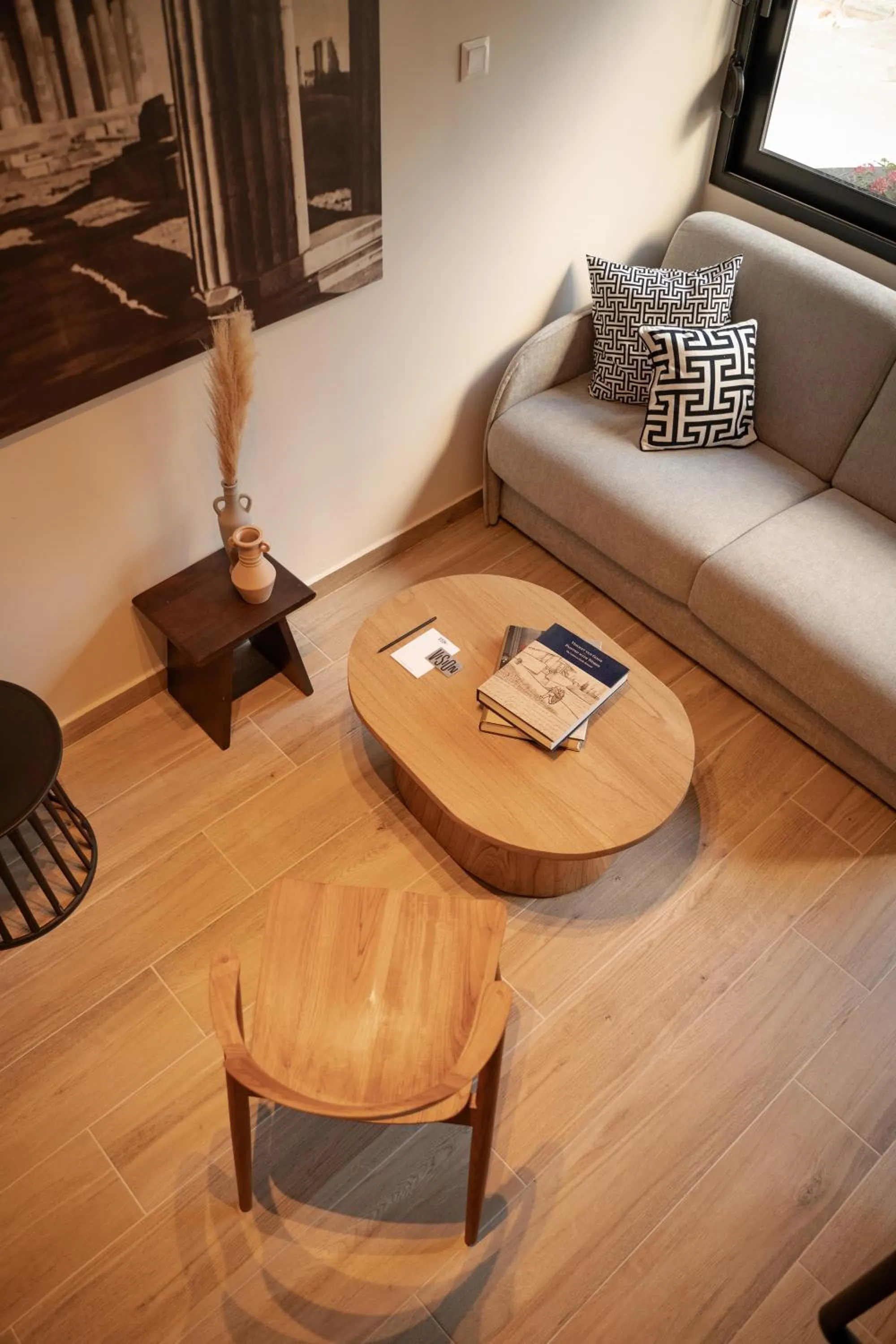 Seating area in Vision Lavraga