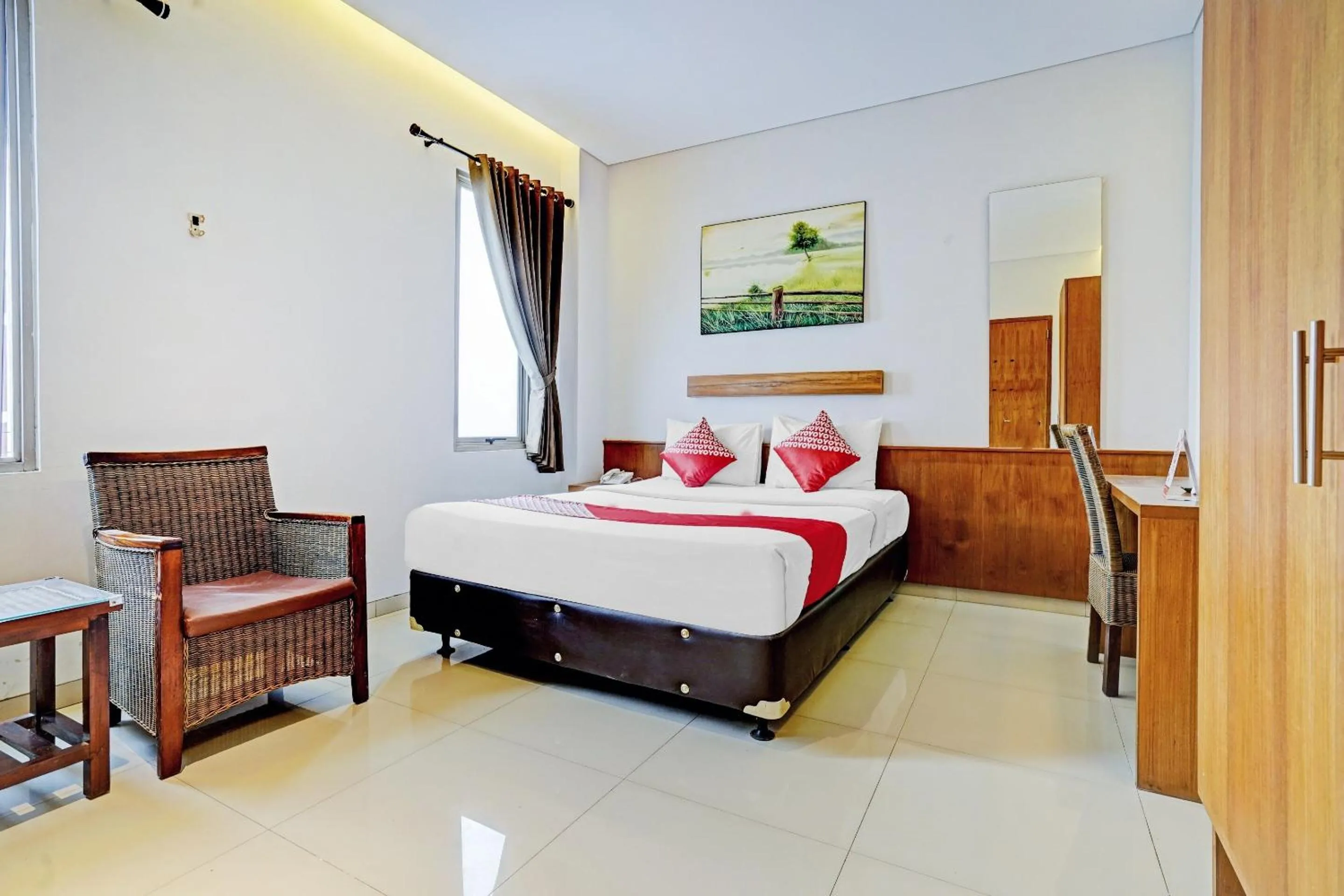 Deluxe Double Room in Capital O 94725 Montameri Pelajar Pejuang