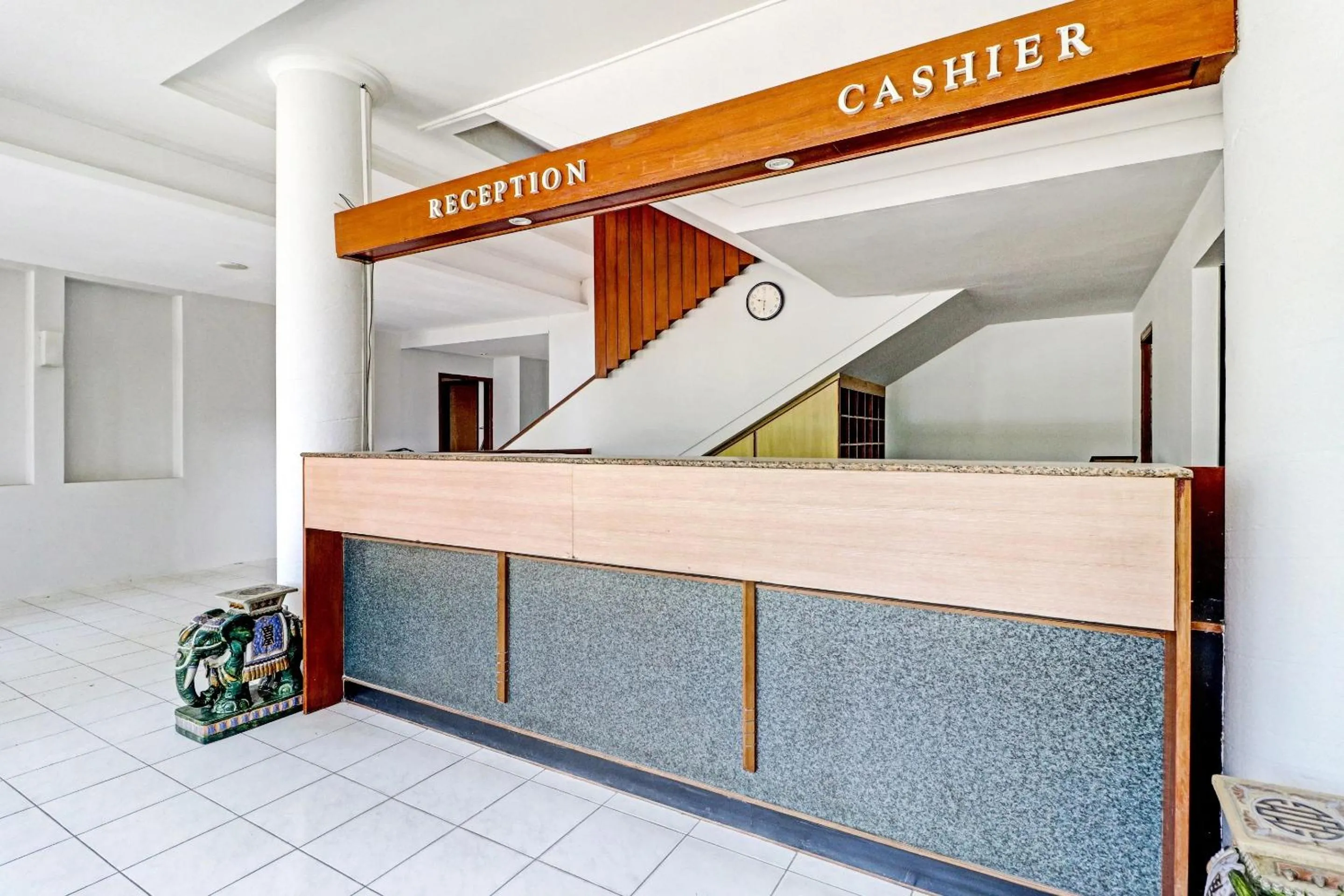 Lobby or reception in OYO 94726 Asteria Talaga Bodas