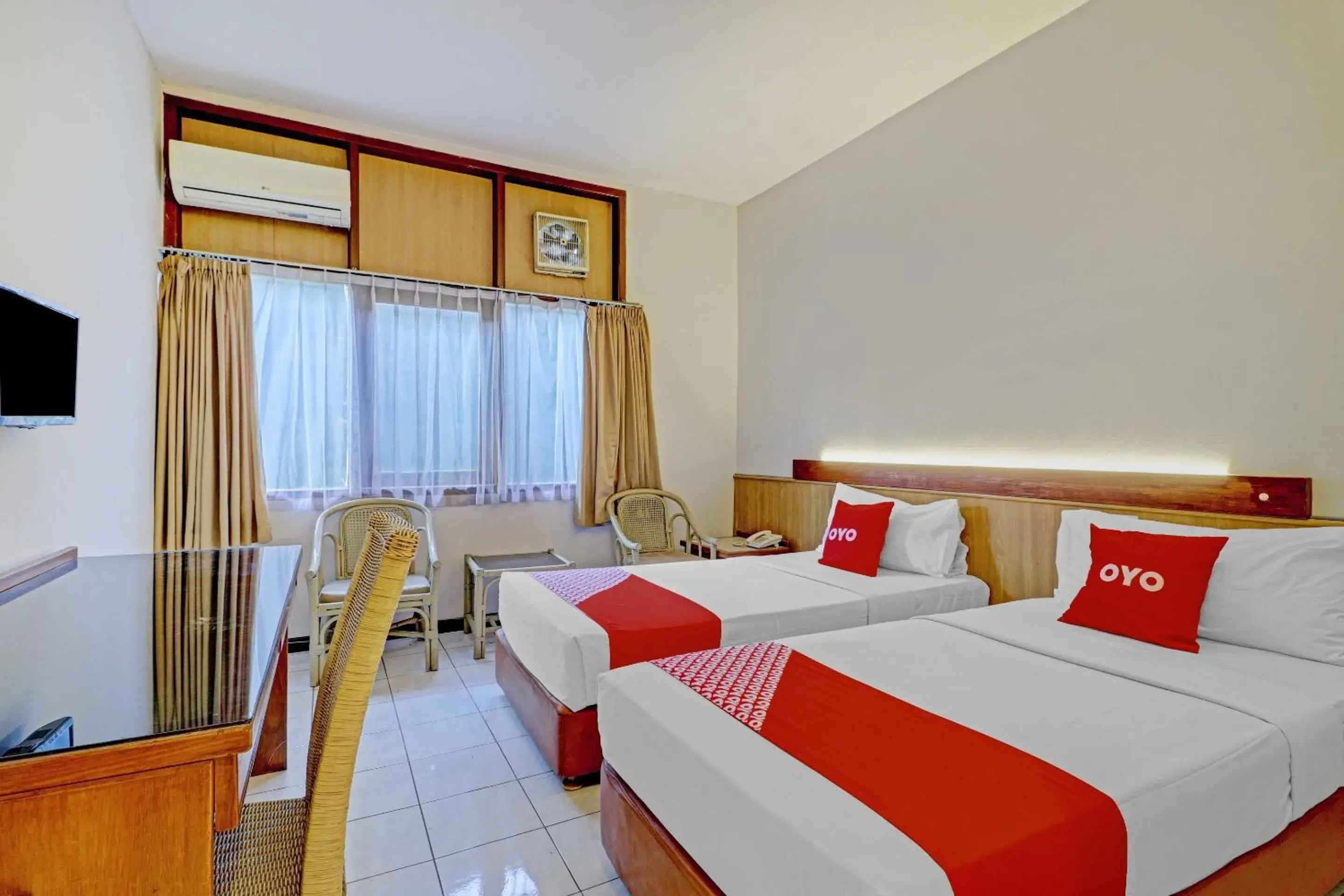 Superior Twin Room in OYO 94726 Asteria Talaga Bodas Superior Twin Room in OYO 94726 Asteria Talaga Bodas