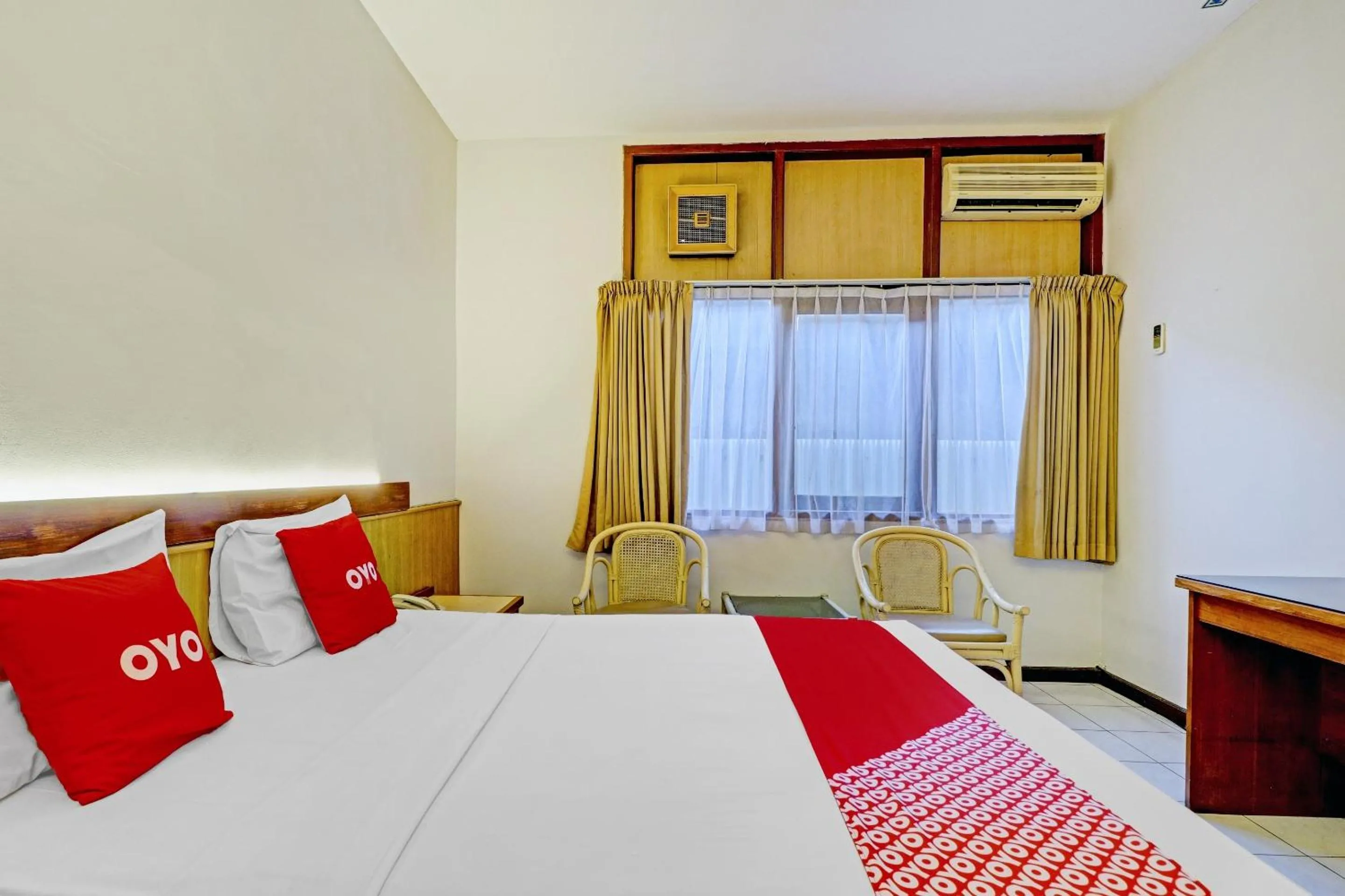 Bedroom, Bed in OYO 94726 Asteria Talaga Bodas