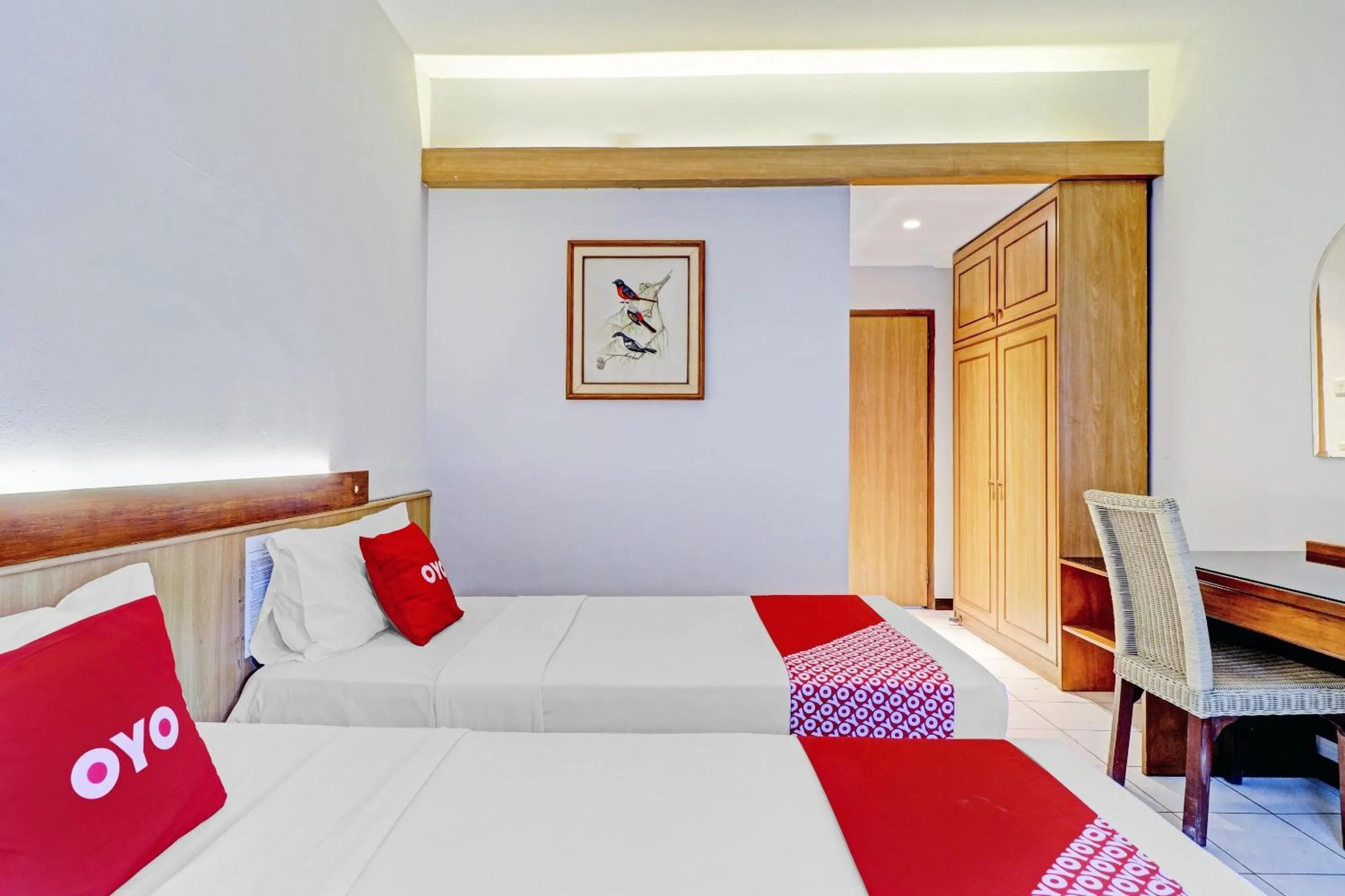Bedroom, Bed in OYO 94726 Asteria Talaga Bodas